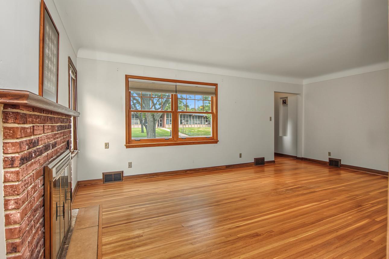 View of Residential at 1796 Holton Street, Falcon Heights MN 55113, Falcon Heights (6 of 39) - Mike Wilen | Minnesota Team Real Estate