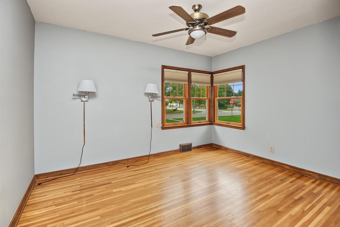 View of Residential at 1796 Holton Street, Falcon Heights MN 55113, Falcon Heights (20 of 39) - Mike Wilen | Minnesota Team Real Estate