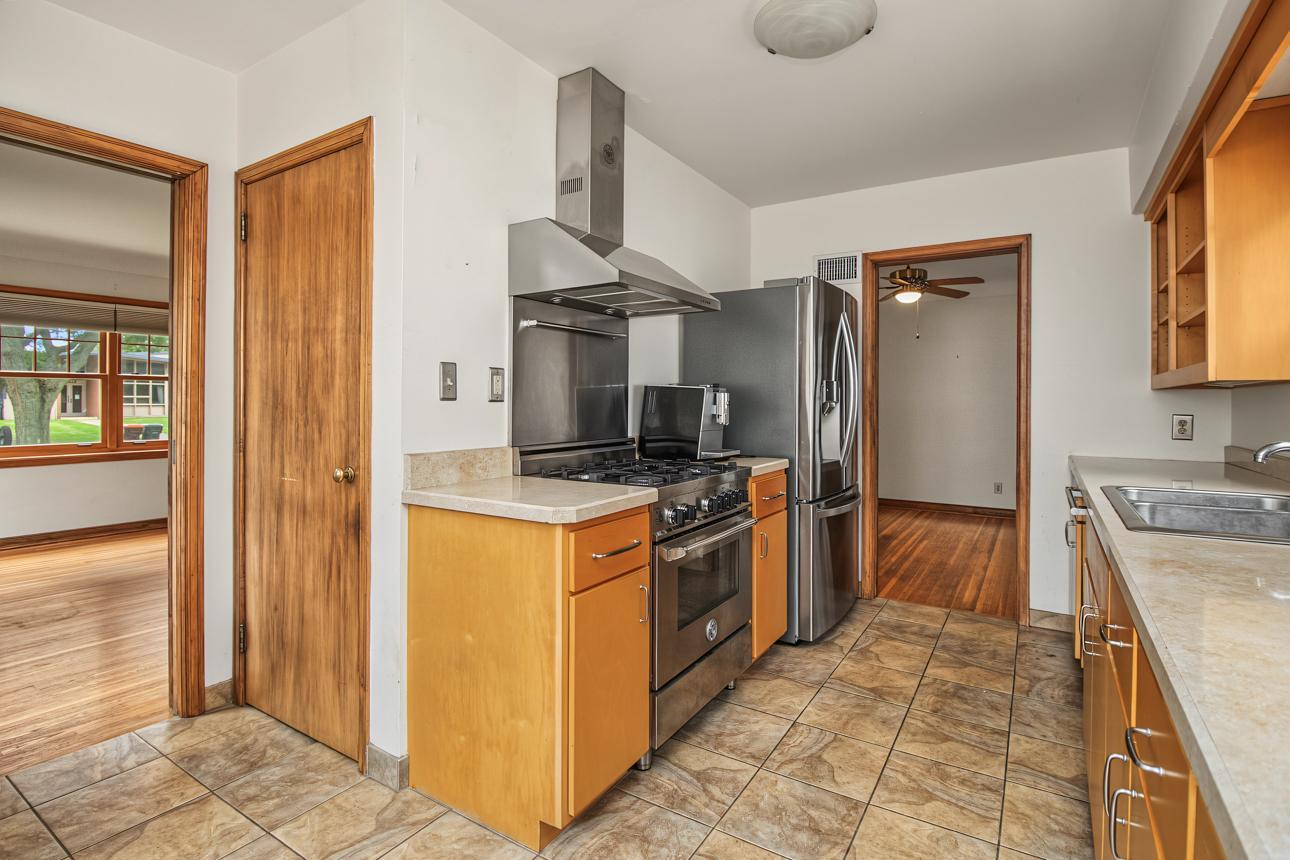 View of Residential at 1796 Holton Street, Falcon Heights MN 55113, Falcon Heights (17 of 39) - Mike Wilen | Minnesota Team Real Estate