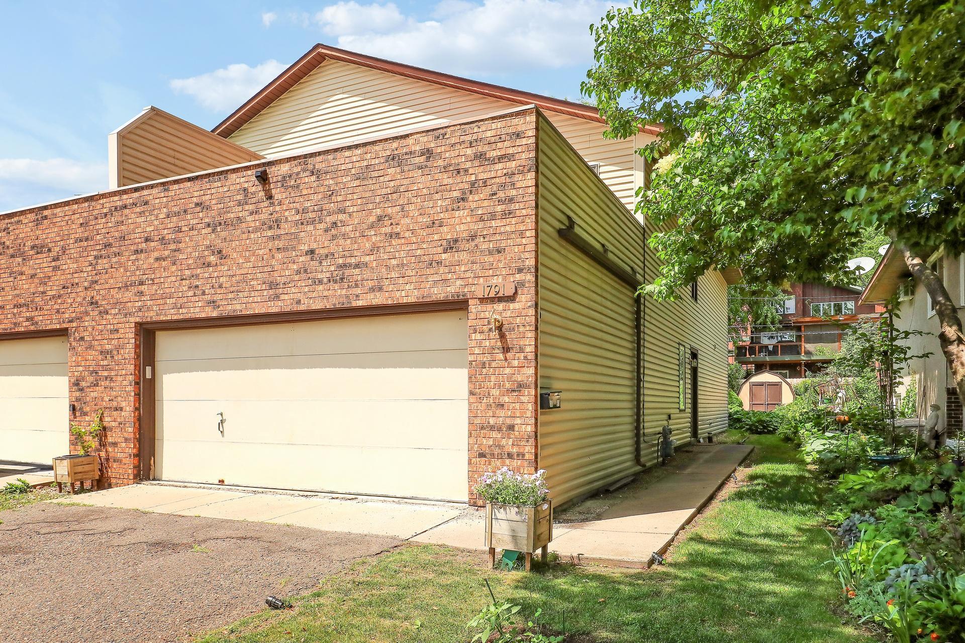 View of Residential Income at 1791 Morgan Avenue, Saint Paul MN 55116, Saint Paul (46 of 49) - Mike Wilen | Minnesota Team Real Estate