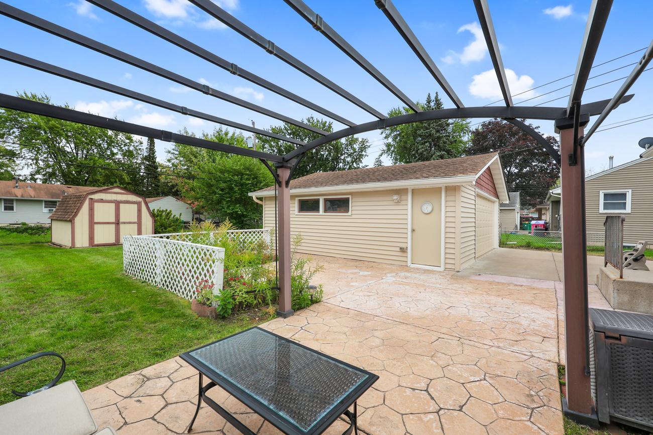 View of Residential at 6324 Lee Avenue, Brooklyn Center MN 55429, Brooklyn Center (31 of 37) - Mike Wilen | Minnesota Team Real Estate