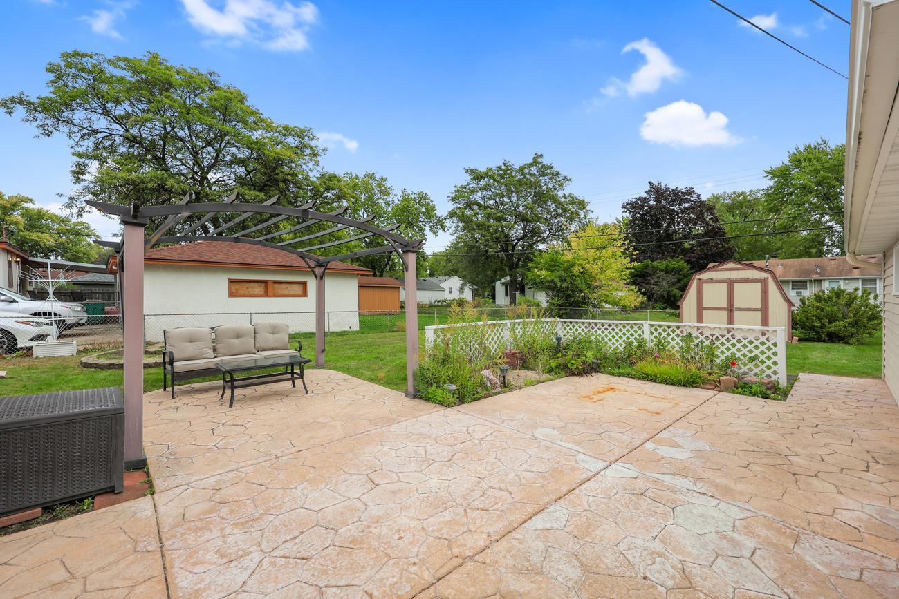 View of Residential at 6324 Lee Avenue, Brooklyn Center MN 55429, Brooklyn Center (30 of 37) - Mike Wilen | Minnesota Team Real Estate
