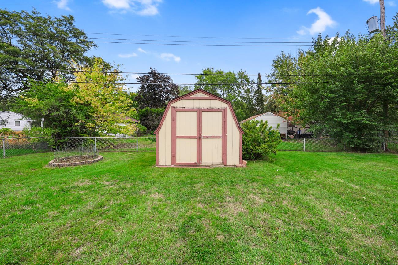View of Residential at 6324 Lee Avenue, Brooklyn Center MN 55429, Brooklyn Center (32 of 37) - Mike Wilen | Minnesota Team Real Estate