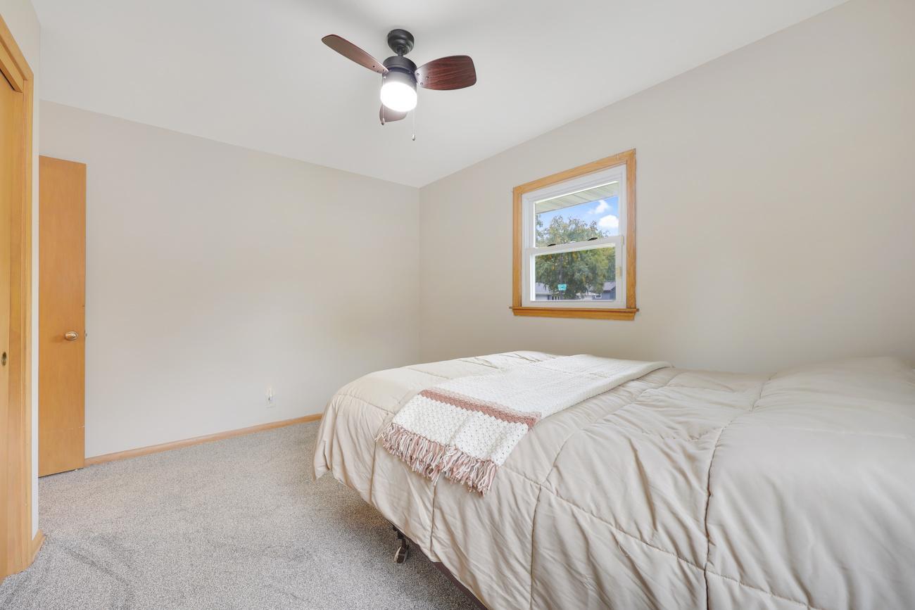 View of Residential at 6324 Lee Avenue, Brooklyn Center MN 55429, Brooklyn Center (19 of 37) - Mike Wilen | Minnesota Team Real Estate
