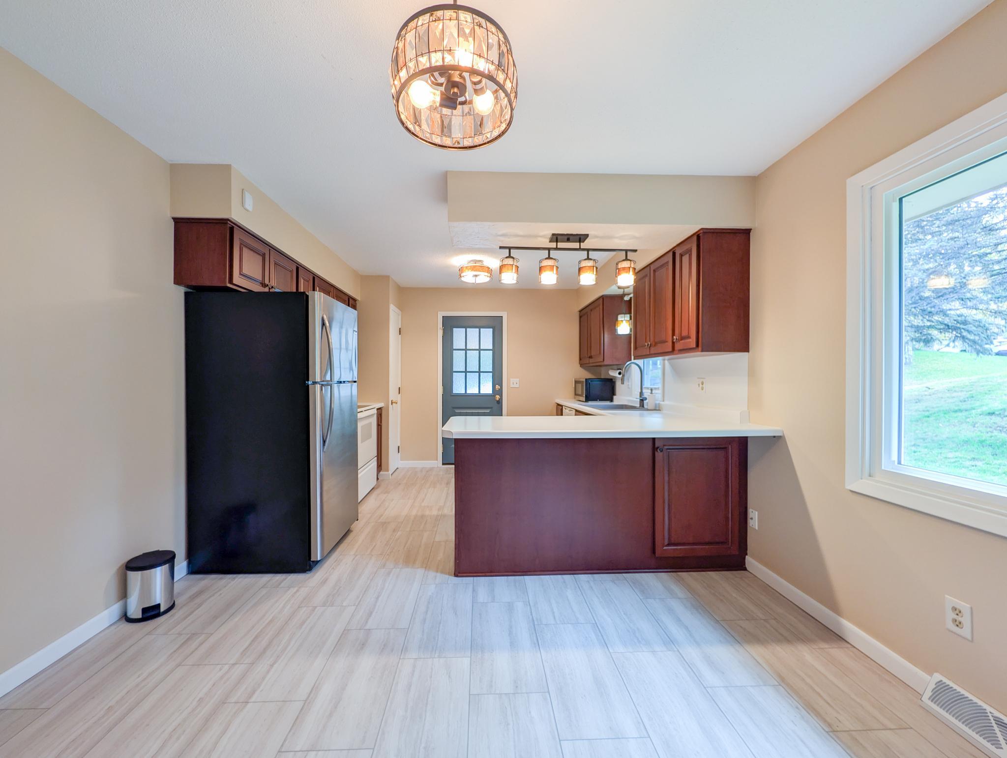 View of Residential at 2601 Brookview Drive, Burnsville MN 55337, Burnsville (5 of 26) - Mike Wilen | Minnesota Team Real Estate