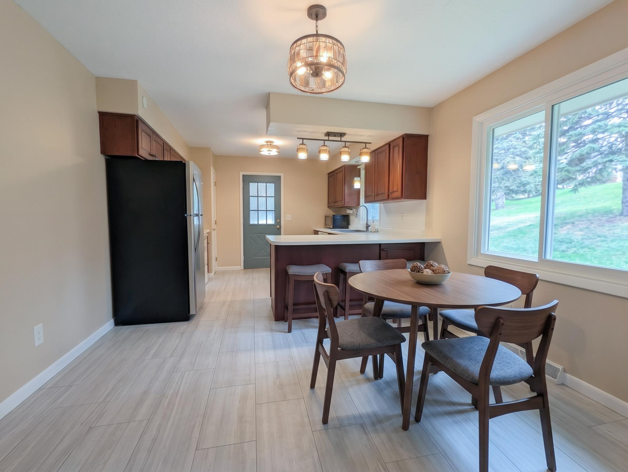View of Residential at 2601 Brookview Drive, Burnsville MN 55337, Burnsville (4 of 26) - Mike Wilen | Minnesota Team Real Estate