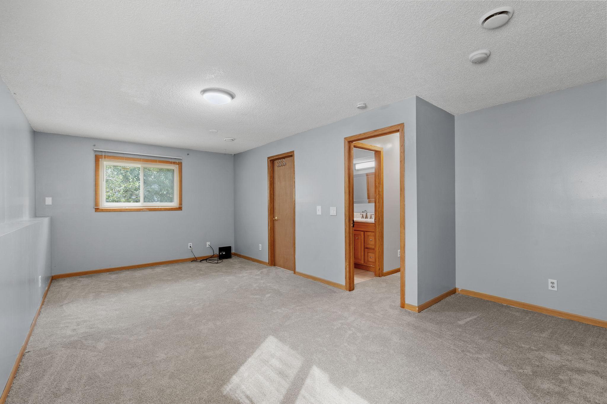 View of Residential at 1652 84th Court, Brooklyn Park MN 55444, Brooklyn Park (24 of 41) - Mike Wilen | Minnesota Team Real Estate