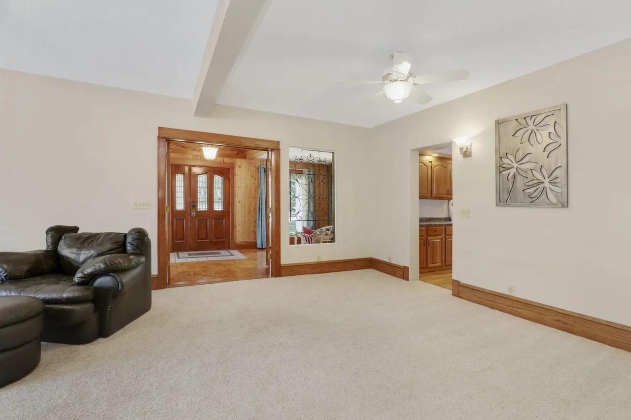 View of Residential Income at 1598 Shore Drive, Saint Paul MN 55106, Saint Paul (6 of 41) - Mike Wilen | Minnesota Team Real Estate