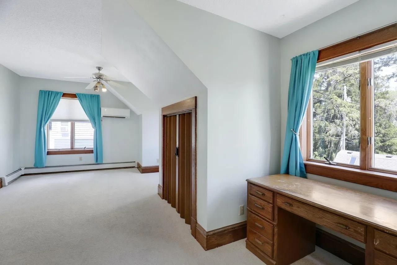 View of Residential Income at 1598 Shore Drive, Saint Paul MN 55106, Saint Paul (15 of 41) - Mike Wilen | Minnesota Team Real Estate