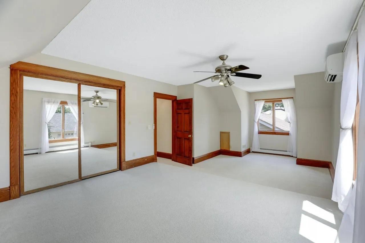 View of Residential Income at 1598 Shore Drive, Saint Paul MN 55106, Saint Paul (28 of 41) - Mike Wilen | Minnesota Team Real Estate