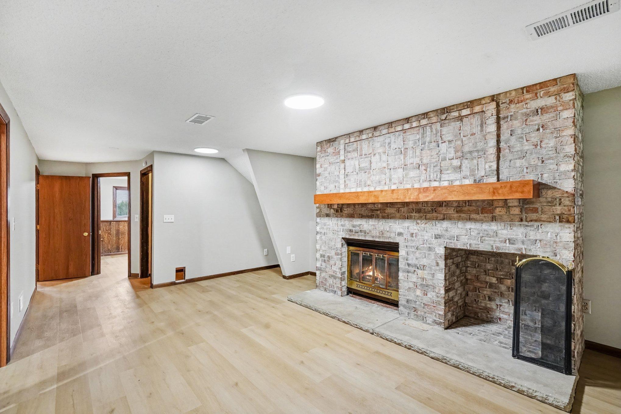 View of Residential at 4617 81st Lane, Brooklyn Park MN 55443, Brooklyn Park (12 of 24) - Mike Wilen | Minnesota Team Real Estate