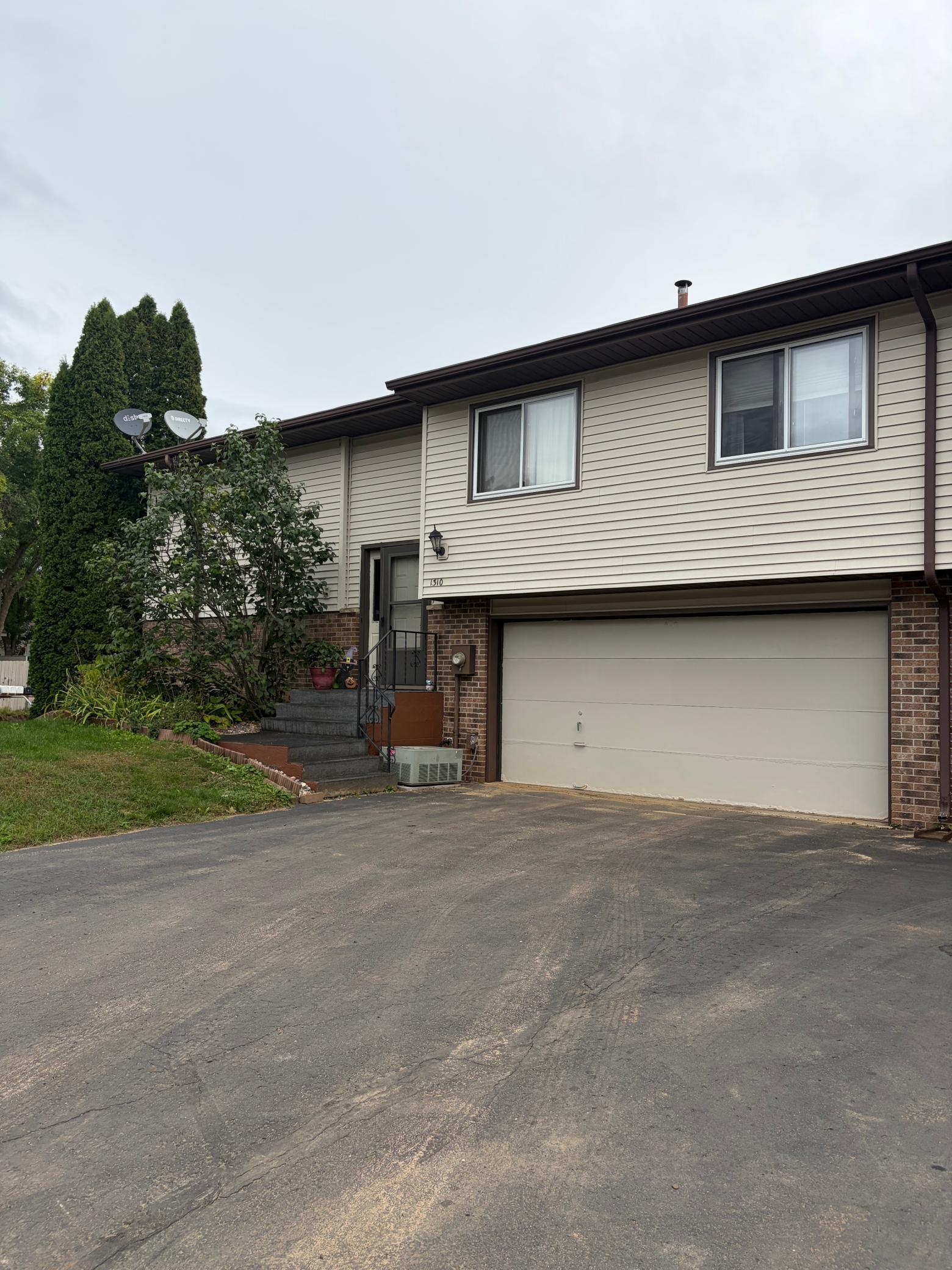 View of (TH) Quad/4 Corners at 1310 Dellwood Street, Cambridge - Mike Wilen | Minnesota Team Real Estate