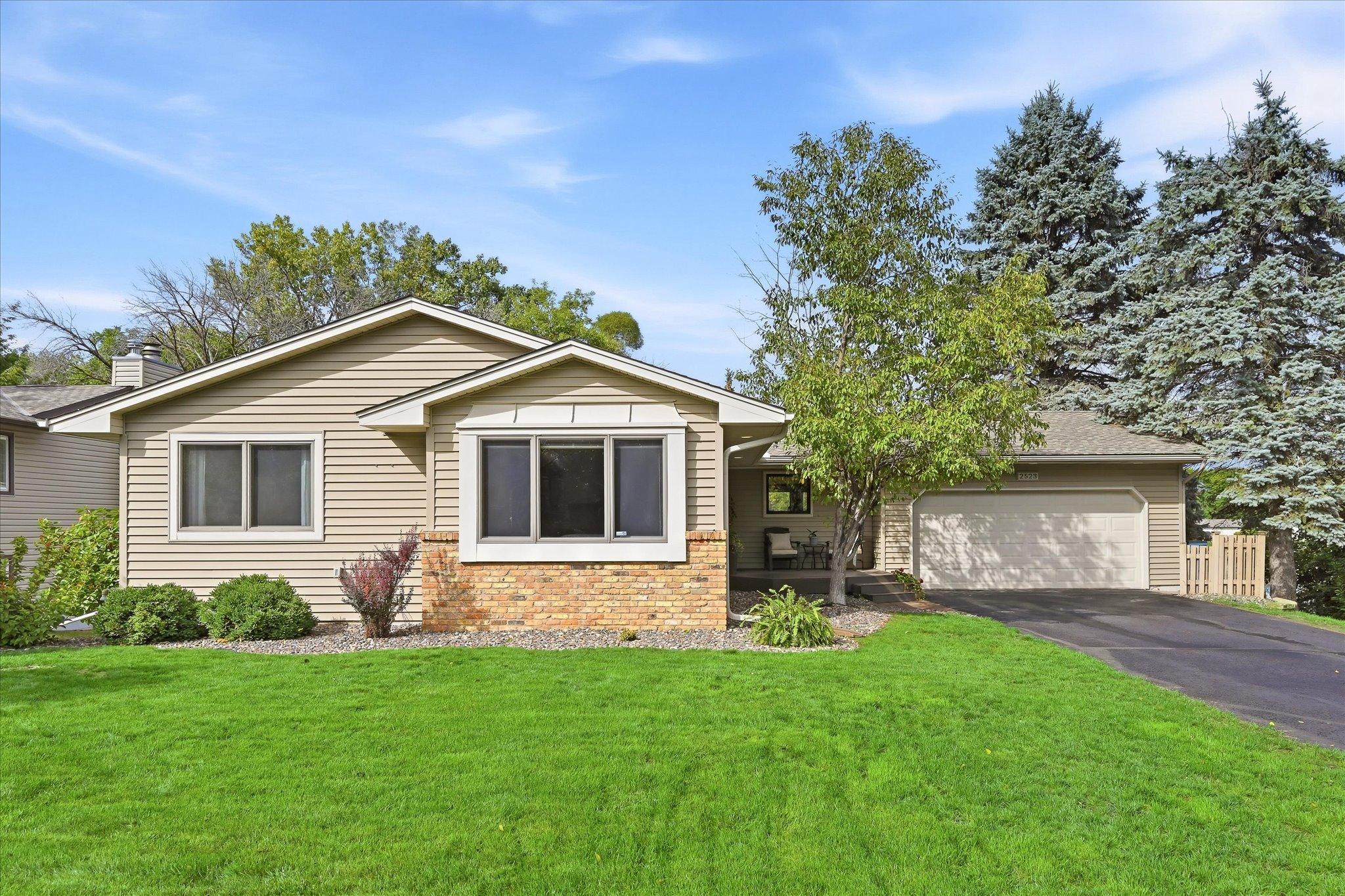 View of Single Family at 2523 Oak Court, White Bear Lake - Mike Wilen | Minnesota Team Real Estate