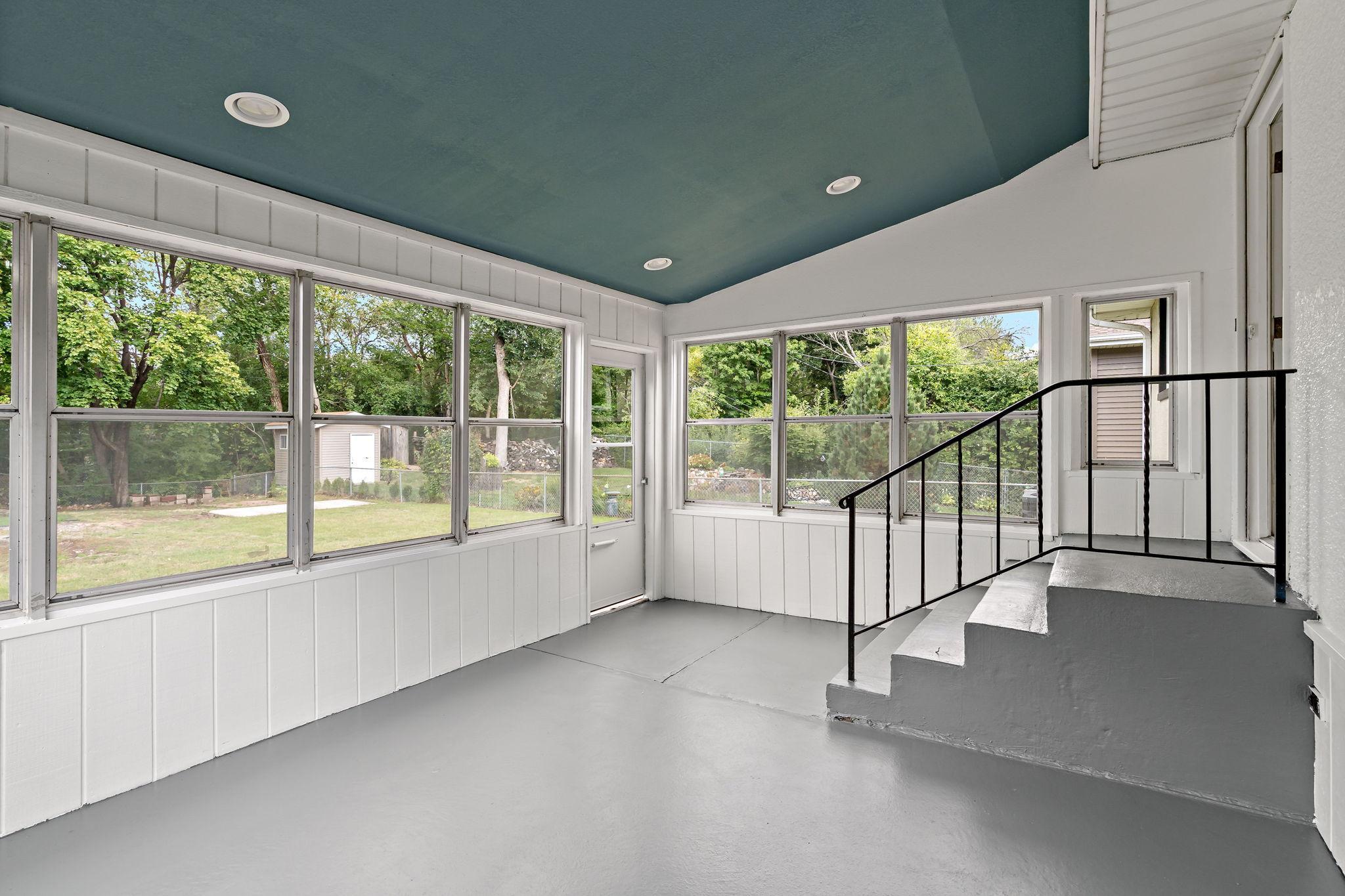 View of Residential at 1579 Leone Avenue, Saint Paul MN 55106, Saint Paul (34 of 40) - Mike Wilen | Minnesota Team Real Estate
