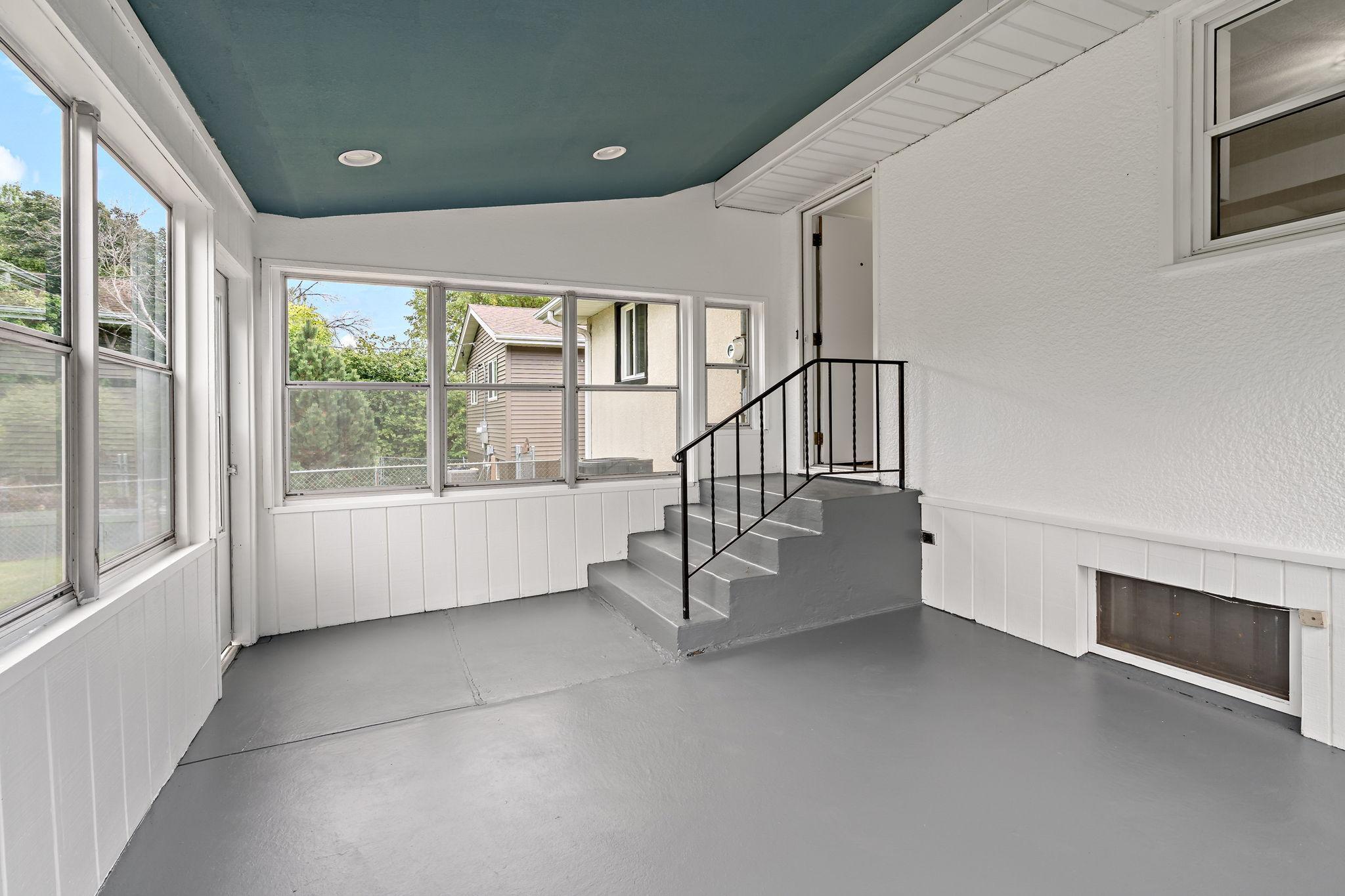 View of Residential at 1579 Leone Avenue, Saint Paul MN 55106, Saint Paul (33 of 40) - Mike Wilen | Minnesota Team Real Estate