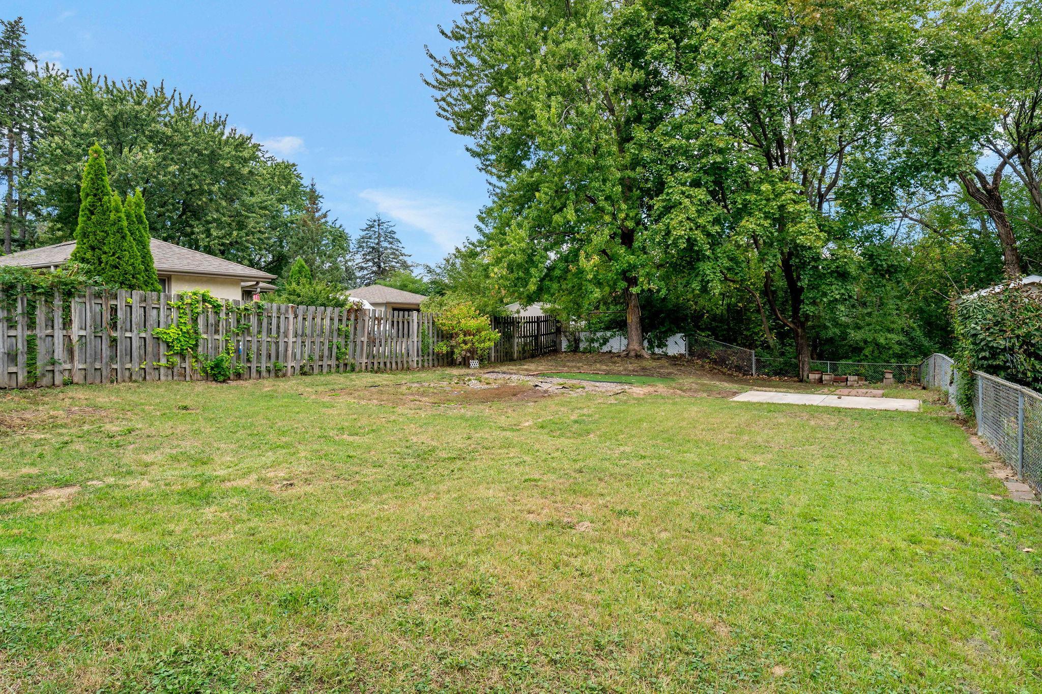 View of Residential at 1579 Leone Avenue, Saint Paul MN 55106, Saint Paul (39 of 40) - Mike Wilen | Minnesota Team Real Estate