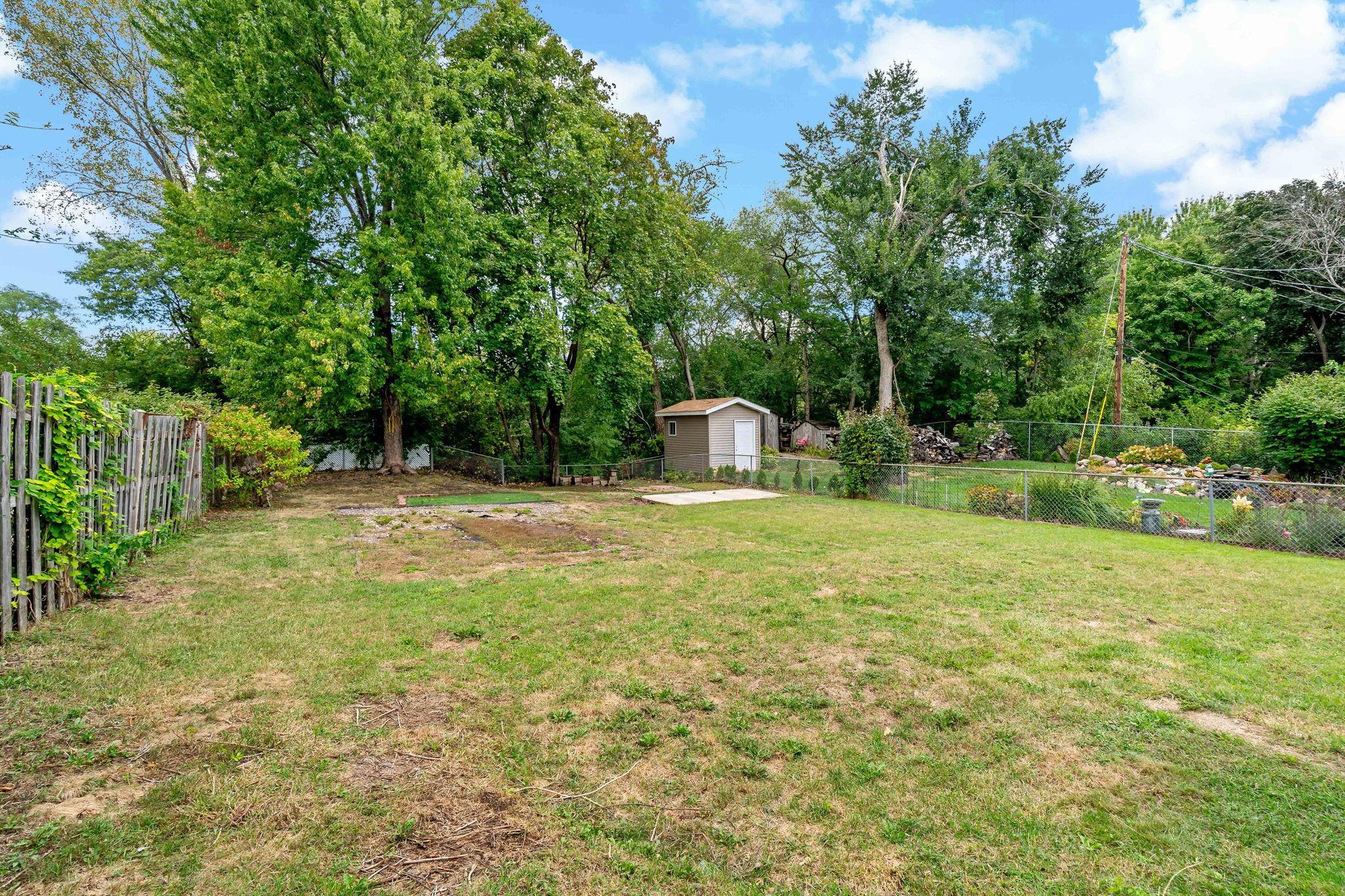 View of Residential at 1579 Leone Avenue, Saint Paul MN 55106, Saint Paul (38 of 40) - Mike Wilen | Minnesota Team Real Estate