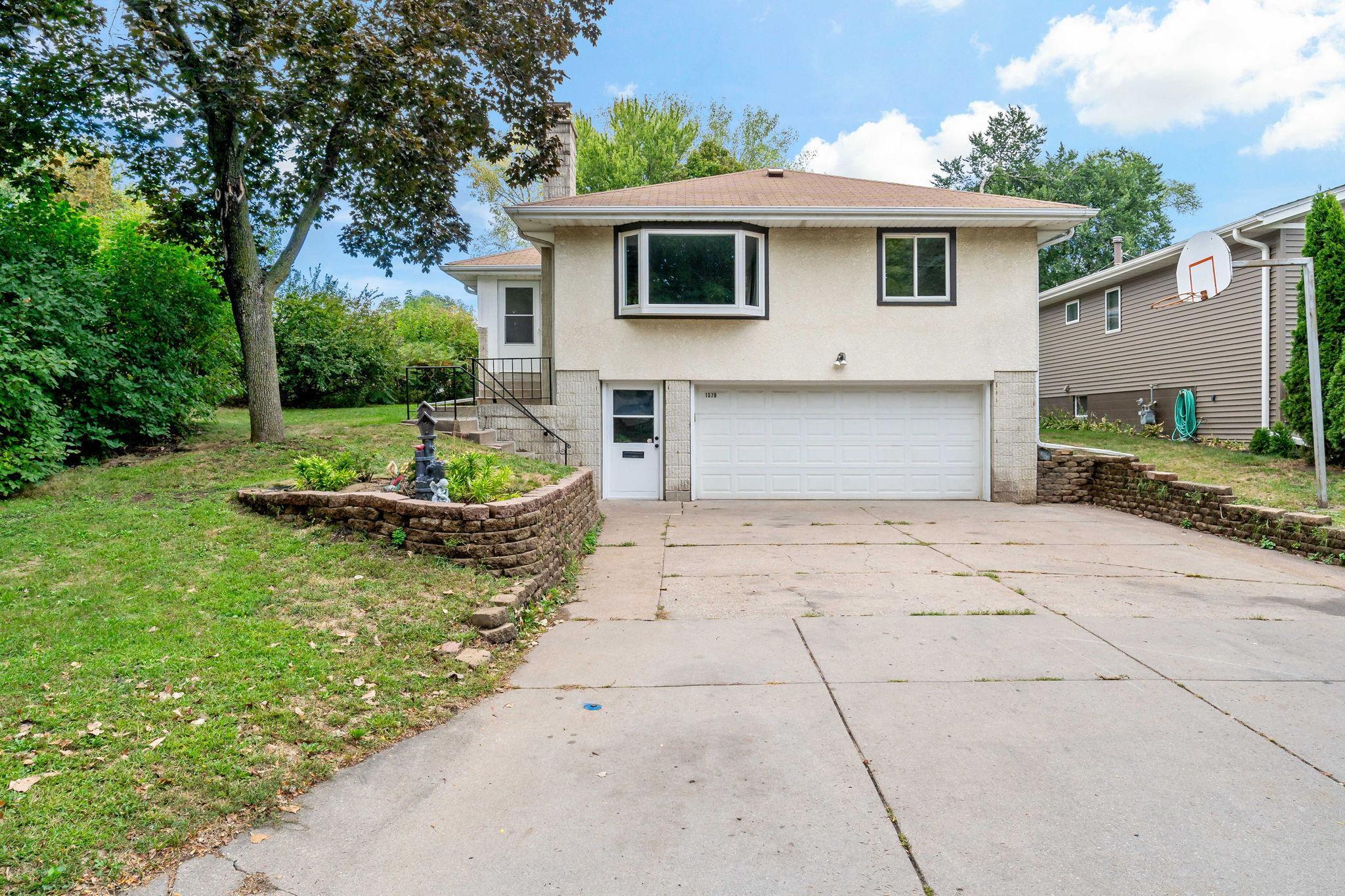 View of Residential at 1579 Leone Avenue, Saint Paul MN 55106, Saint Paul (35 of 40) - Mike Wilen | Minnesota Team Real Estate