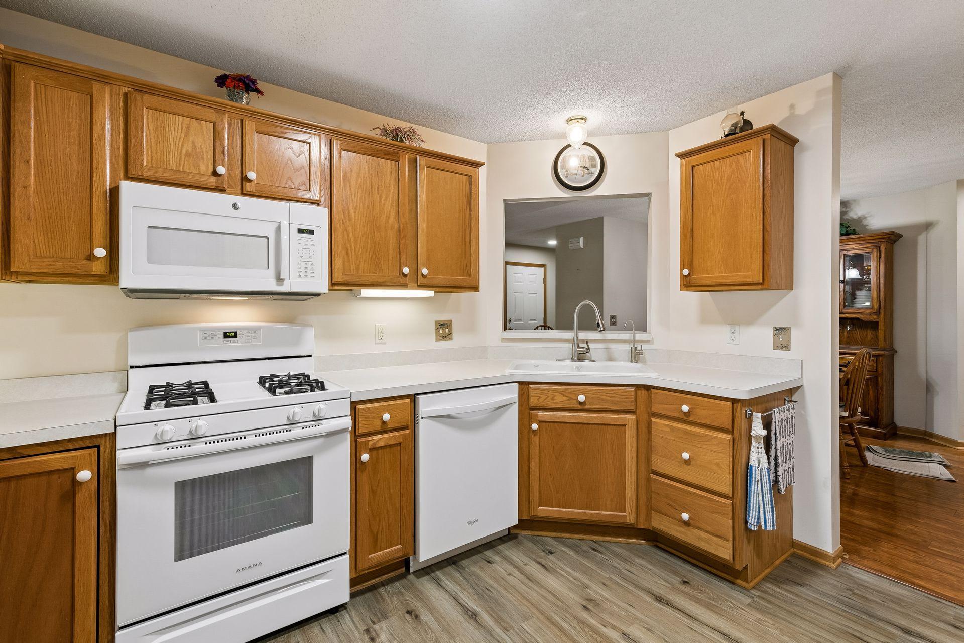 View of Residential at 3070 Timberwood Court #32, Eagan MN 55121, Eagan (14 of 23) - Mike Wilen | Minnesota Team Real Estate