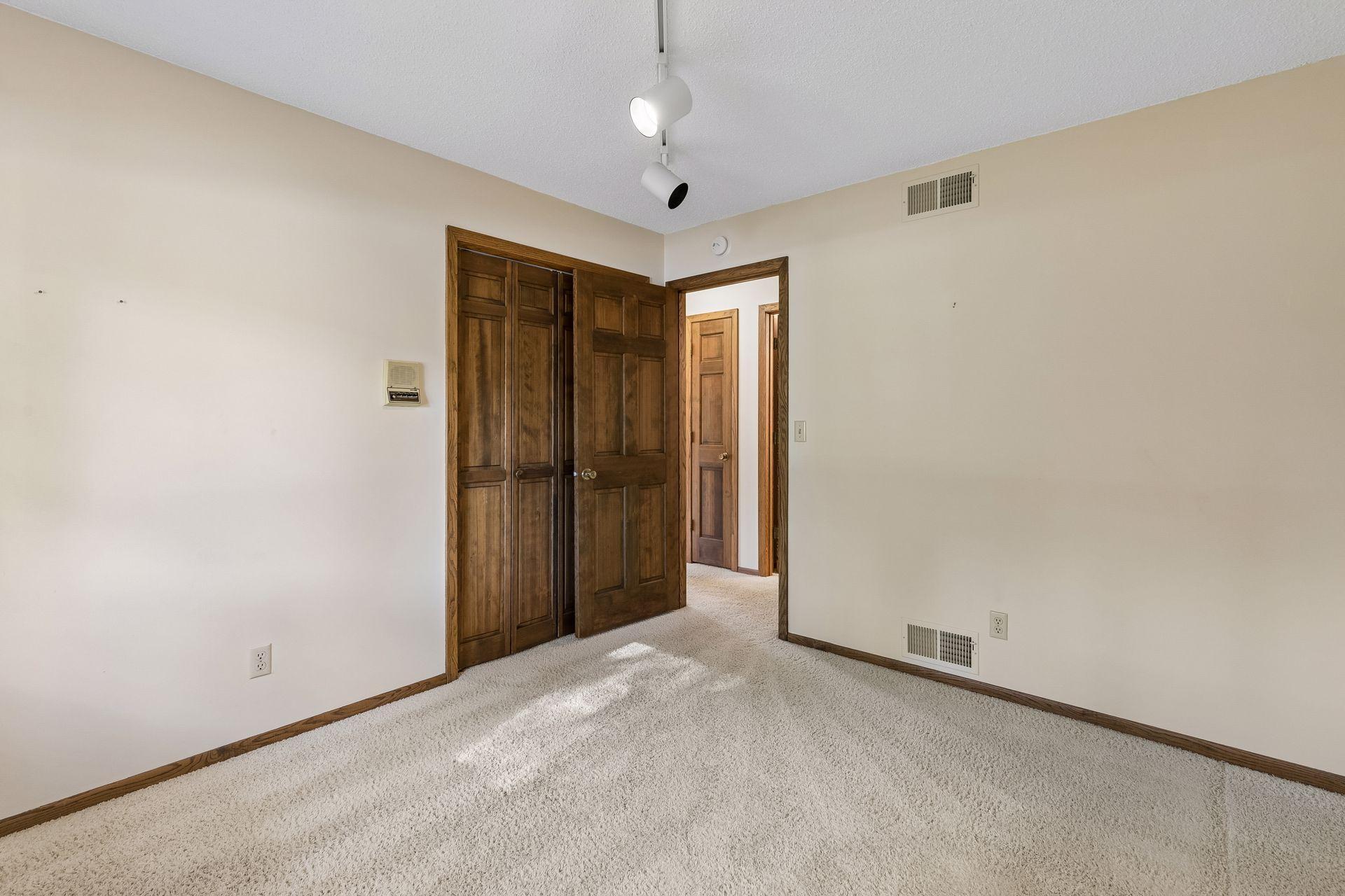 View of Residential at 2716 Isle Royale Court, Burnsville MN 55337, Burnsville (24 of 63) - Mike Wilen | Minnesota Team Real Estate