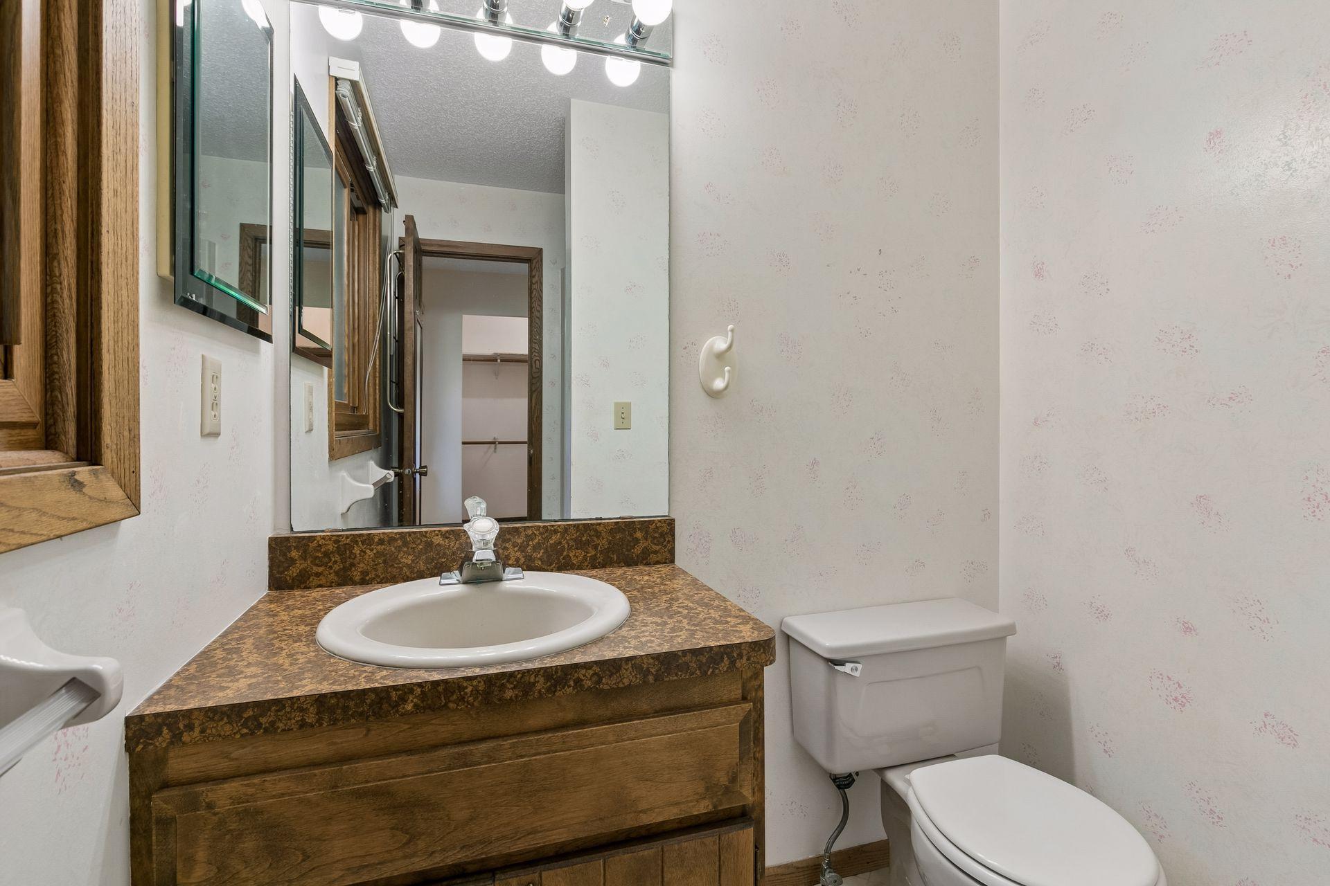 View of Residential at 2716 Isle Royale Court, Burnsville MN 55337, Burnsville (22 of 63) - Mike Wilen | Minnesota Team Real Estate