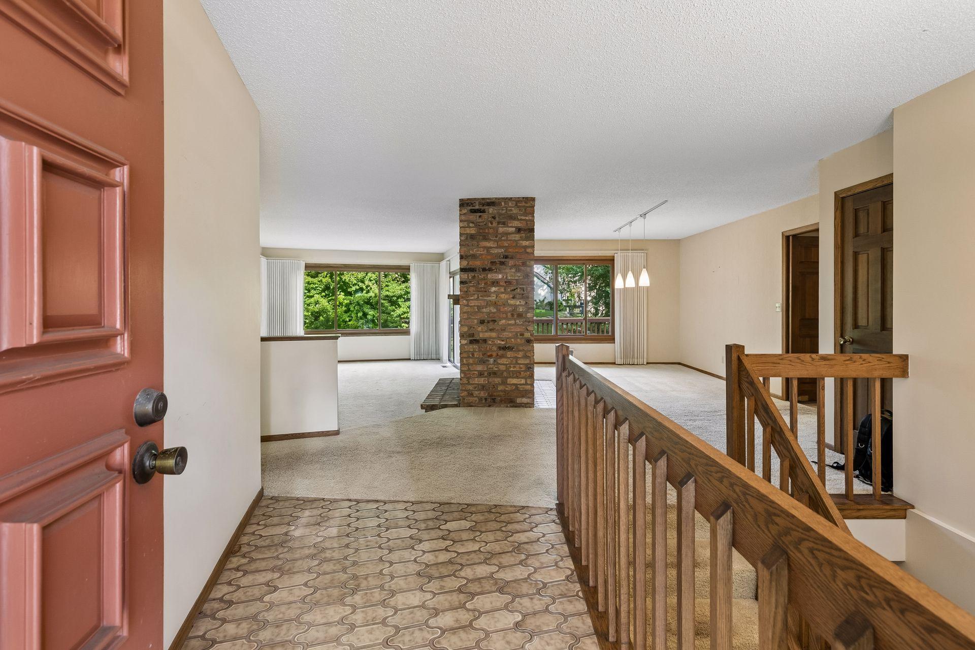 View of Residential at 2716 Isle Royale Court, Burnsville MN 55337, Burnsville (4 of 63) - Mike Wilen | Minnesota Team Real Estate