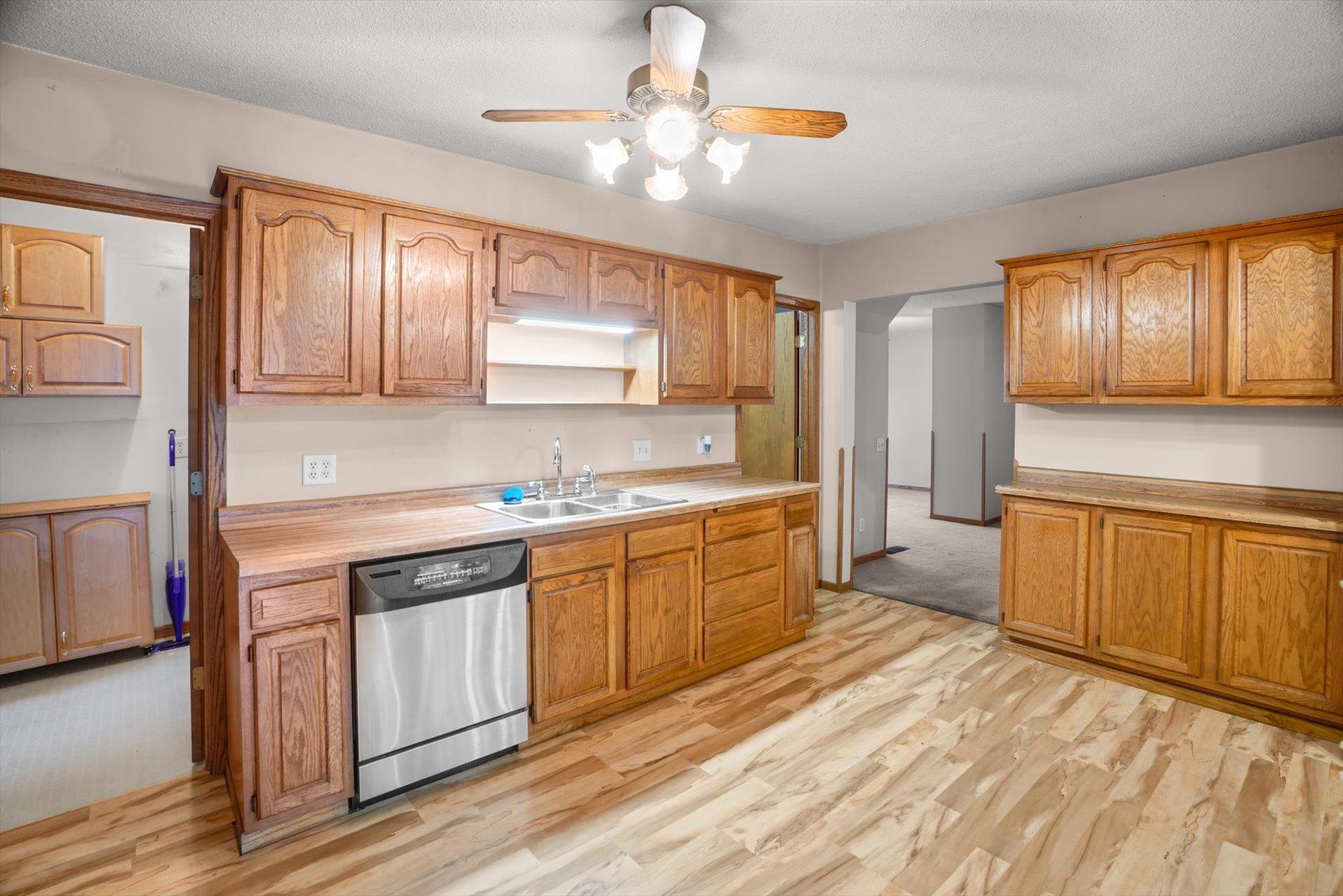 View of Residential at 8428 Portland Avenue, Bloomington MN 55420, Bloomington (6 of 36) - Mike Wilen | Minnesota Team Real Estate
