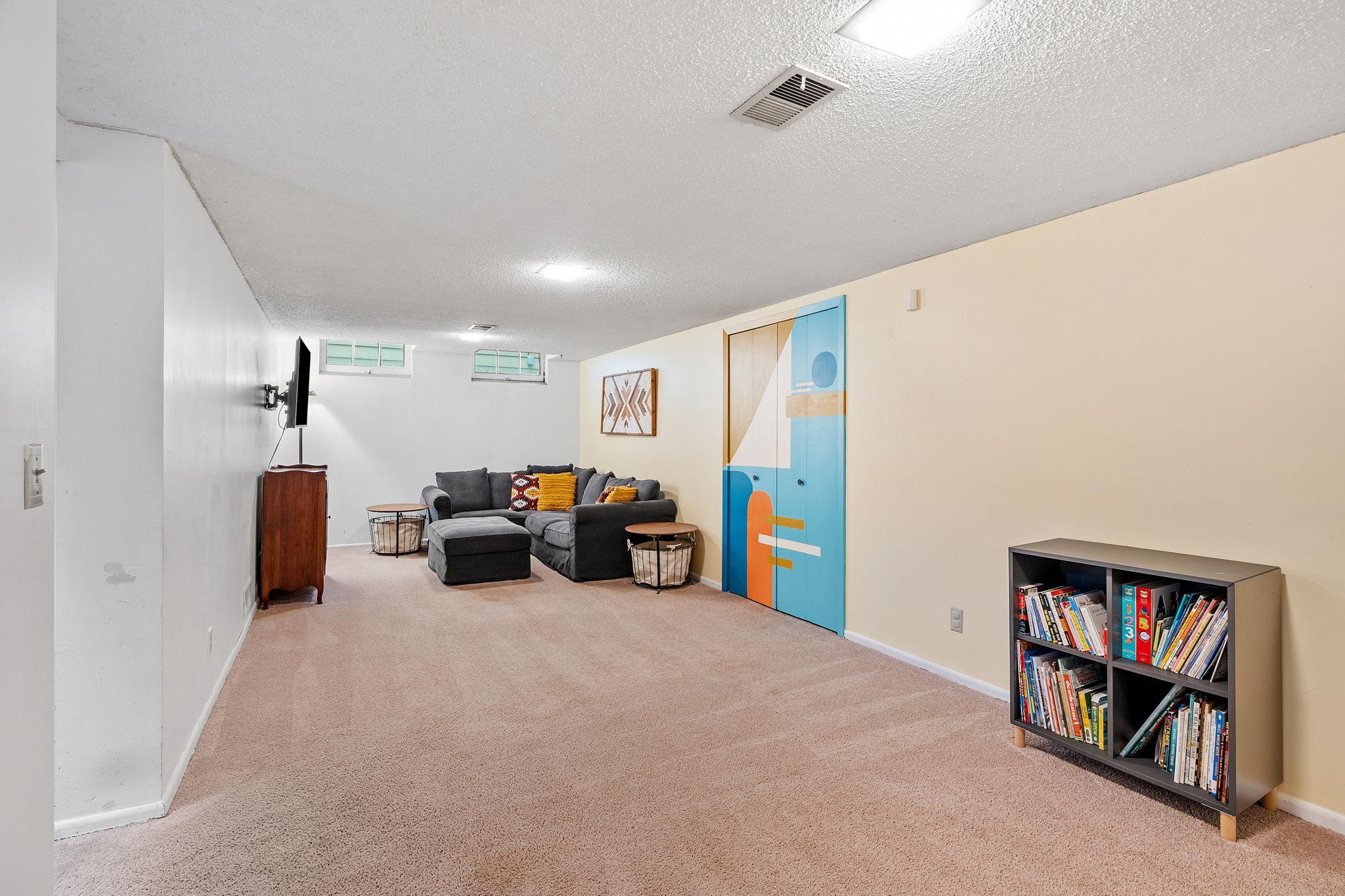 View of Residential at 1133 California Avenue, Saint Paul MN 55108, Saint Paul (24 of 31) - Mike Wilen | Minnesota Team Real Estate