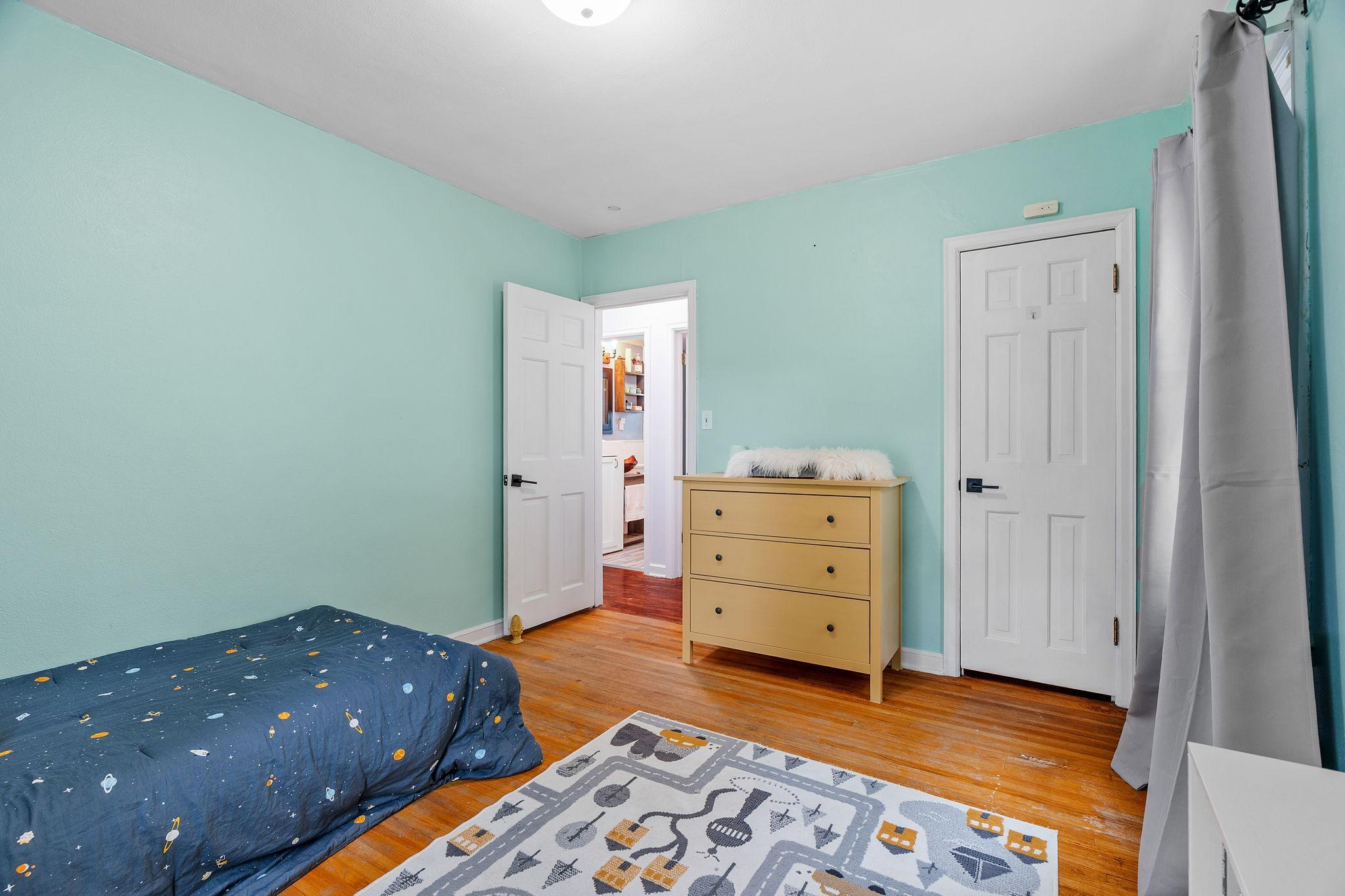 View of Residential at 1133 California Avenue, Saint Paul MN 55108, Saint Paul (17 of 31) - Mike Wilen | Minnesota Team Real Estate