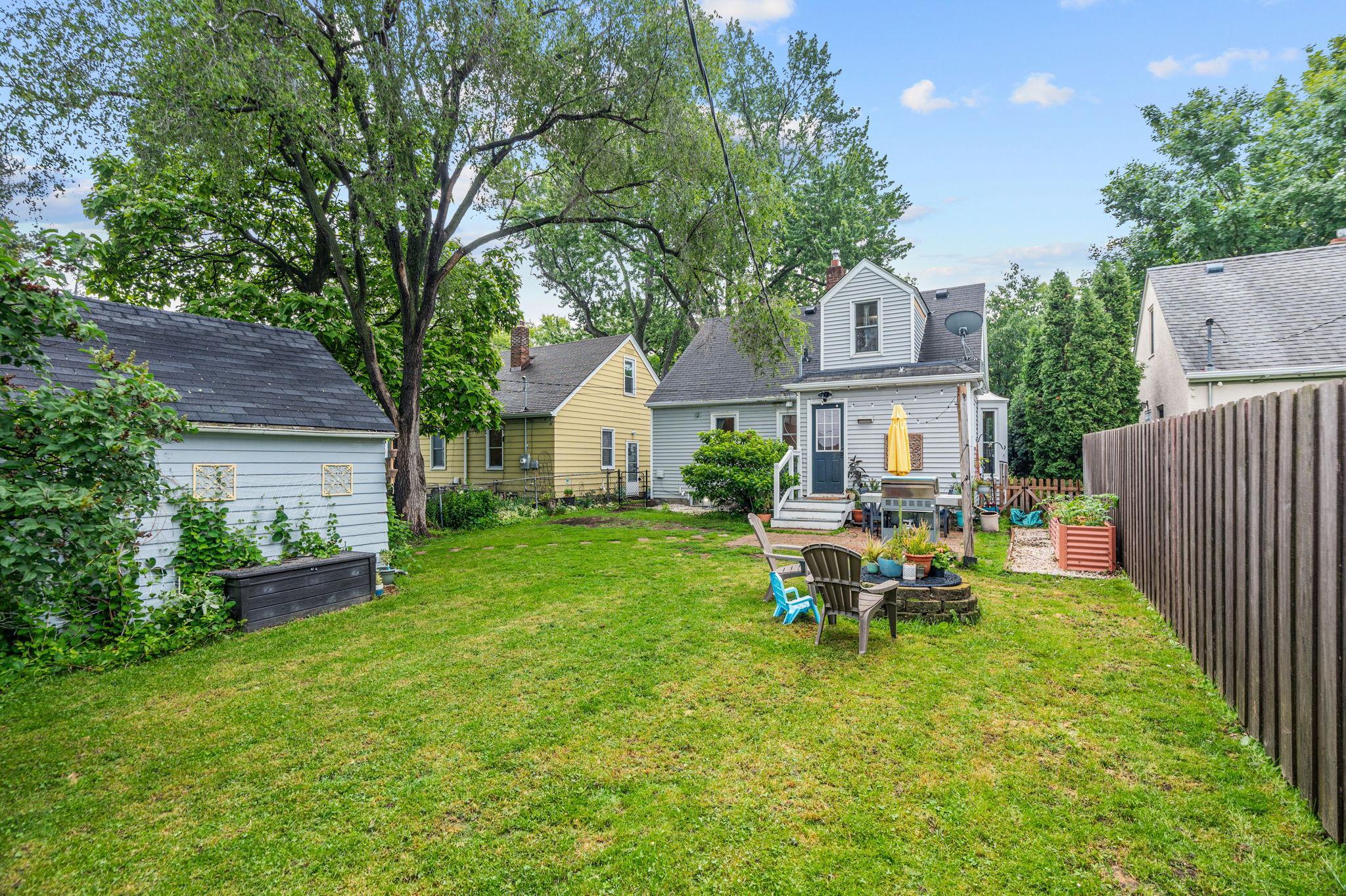 View of Residential at 1133 California Avenue, Saint Paul MN 55108, Saint Paul (28 of 31) - Mike Wilen | Minnesota Team Real Estate