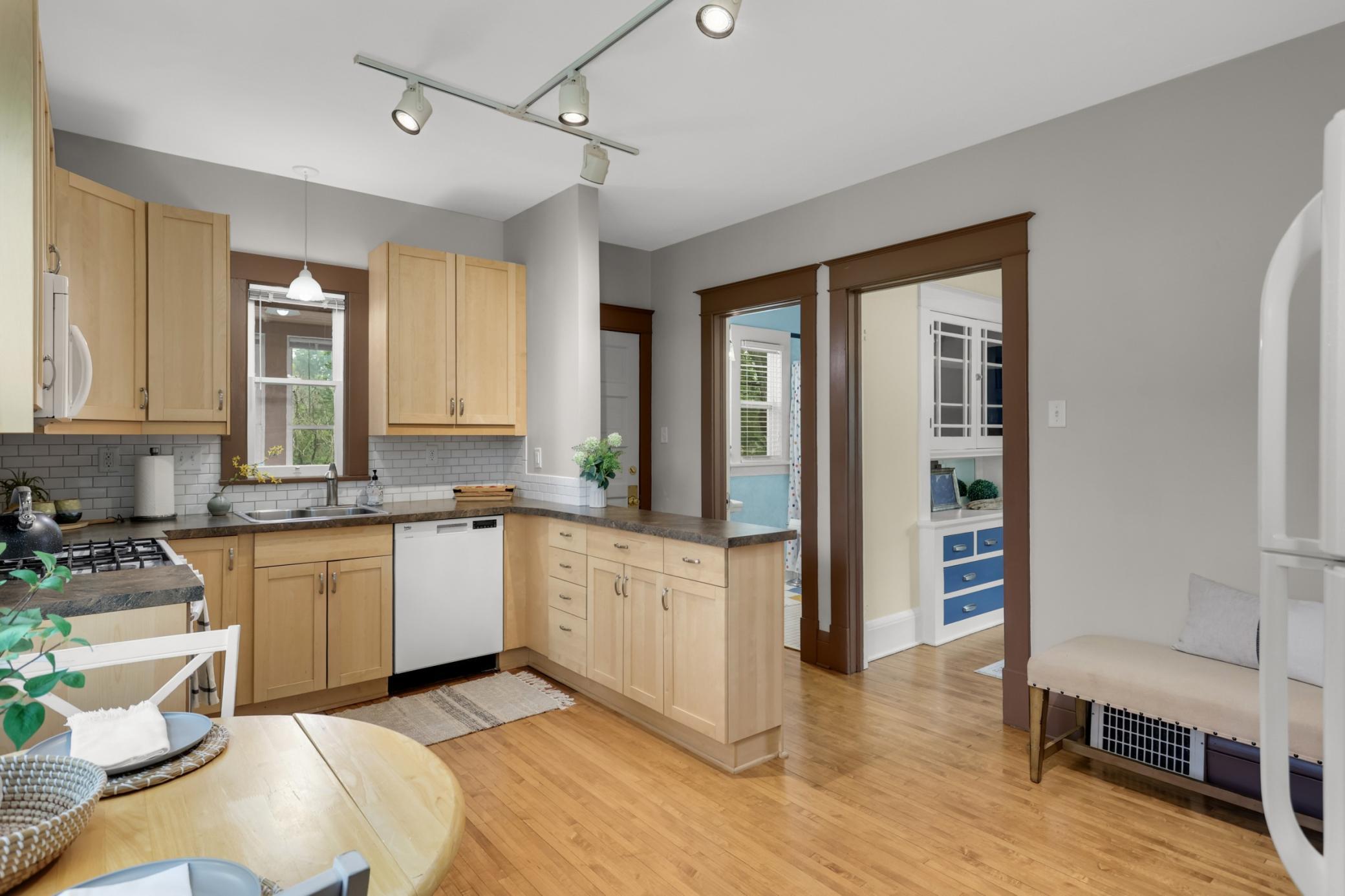 View of Residential at 1240 McKnight Road, Maplewood MN 55119, Maplewood (12 of 38) - Mike Wilen | Minnesota Team Real Estate