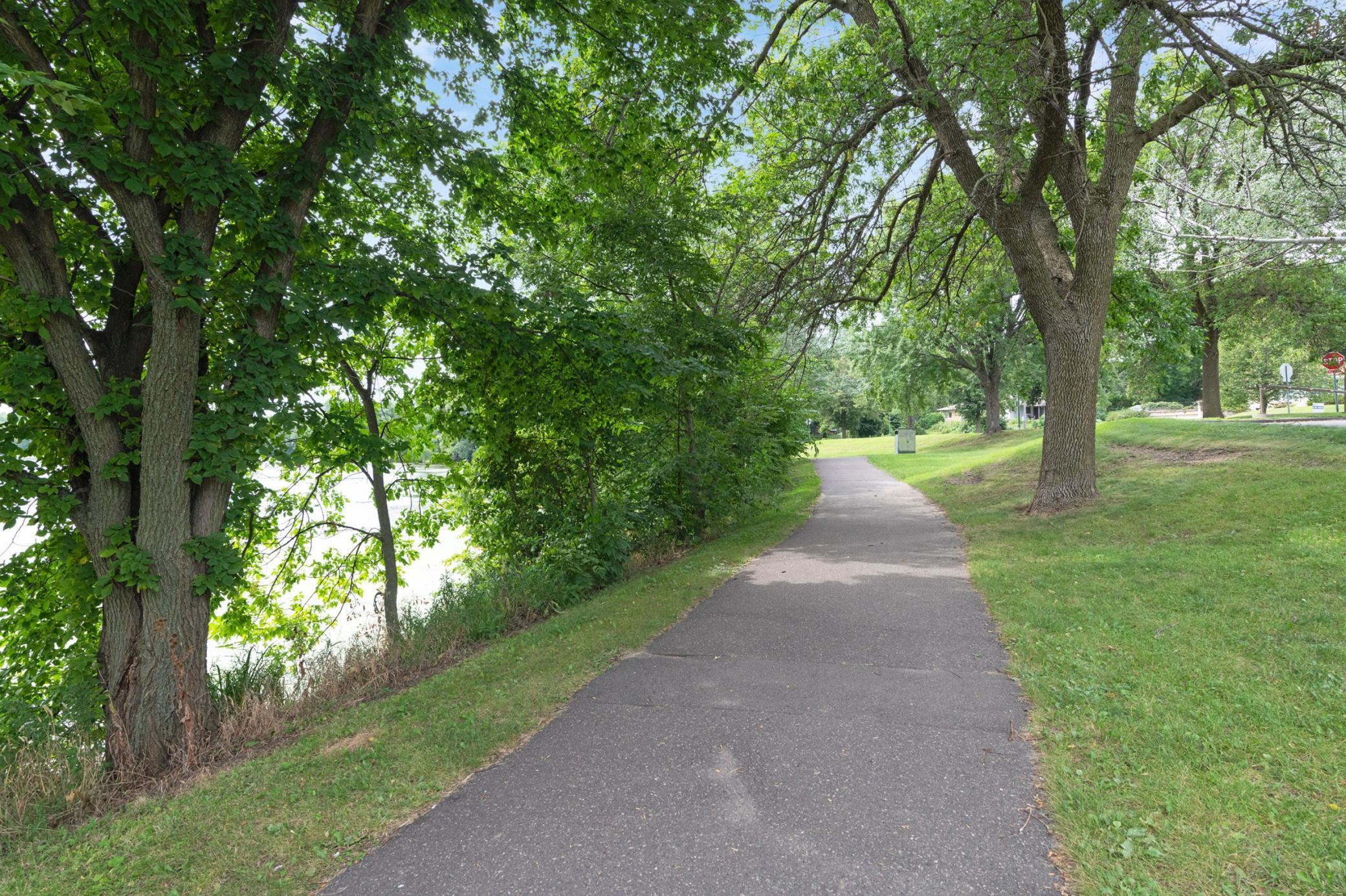 View of Residential at 1240 McKnight Road, Maplewood MN 55119, Maplewood (38 of 38) - Mike Wilen | Minnesota Team Real Estate