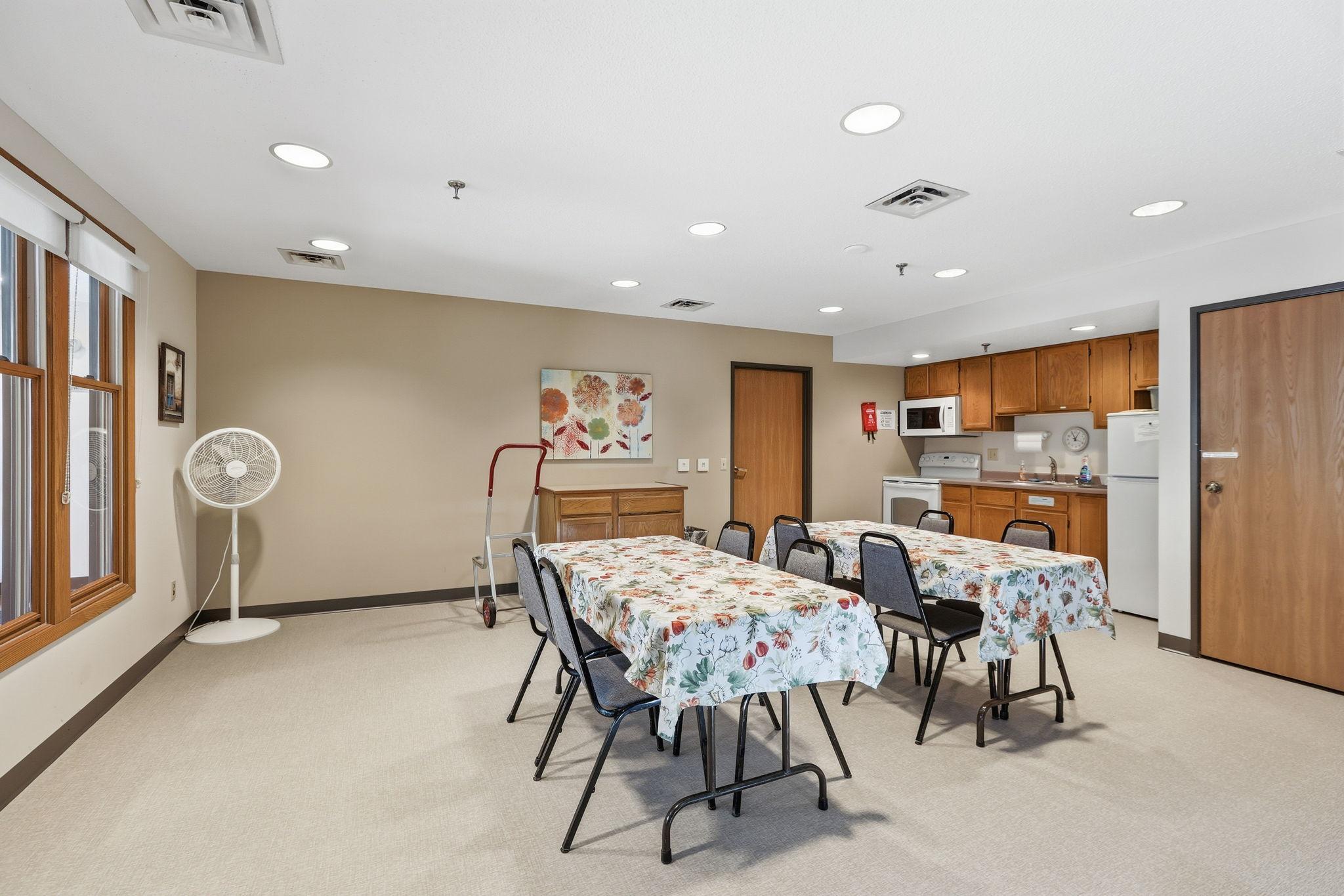 View of Residential at 500 County Road B #328, Roseville MN 55113, Roseville (30 of 43) - Mike Wilen | Minnesota Team Real Estate
