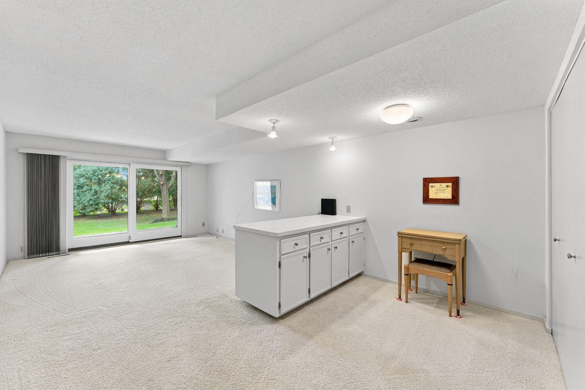 View of Residential at 6121 Blake Ridge Road, Edina MN 55436, Edina (17 of 30) - Mike Wilen | Minnesota Team Real Estate