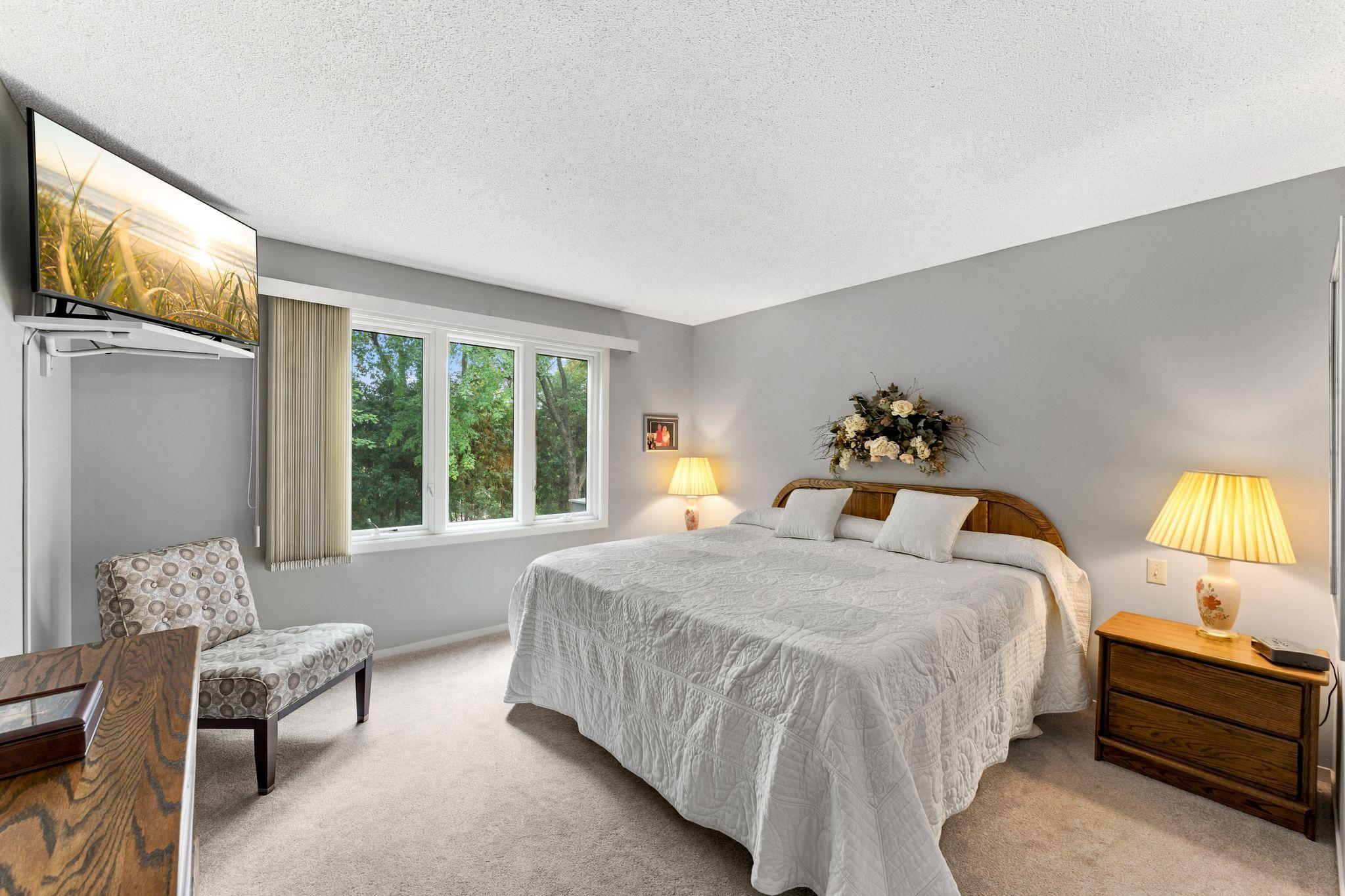 View of Residential at 6121 Blake Ridge Road, Edina MN 55436, Edina (13 of 30) - Mike Wilen | Minnesota Team Real Estate
