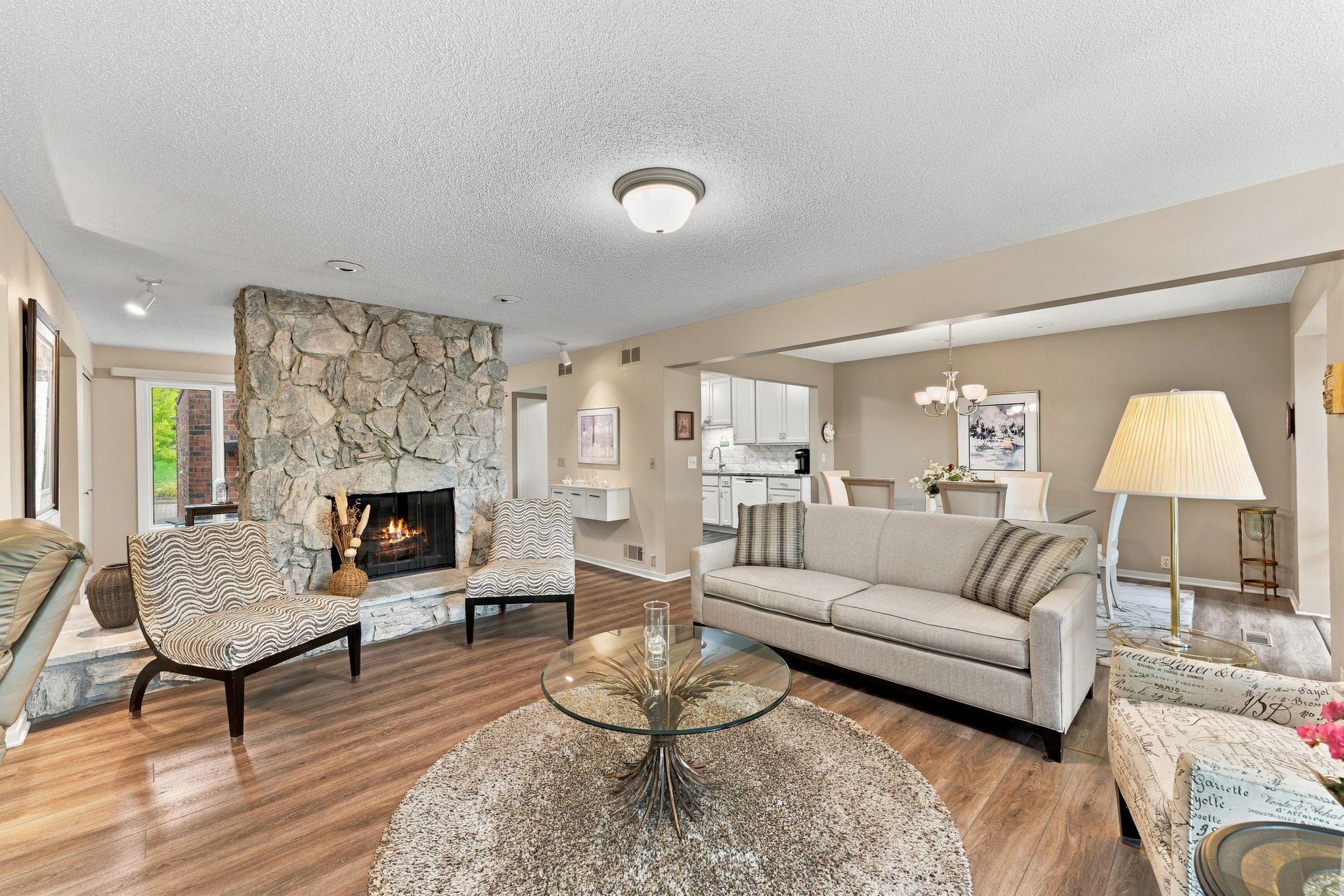 View of Residential at 6121 Blake Ridge Road, Edina MN 55436, Edina (7 of 30) - Mike Wilen | Minnesota Team Real Estate