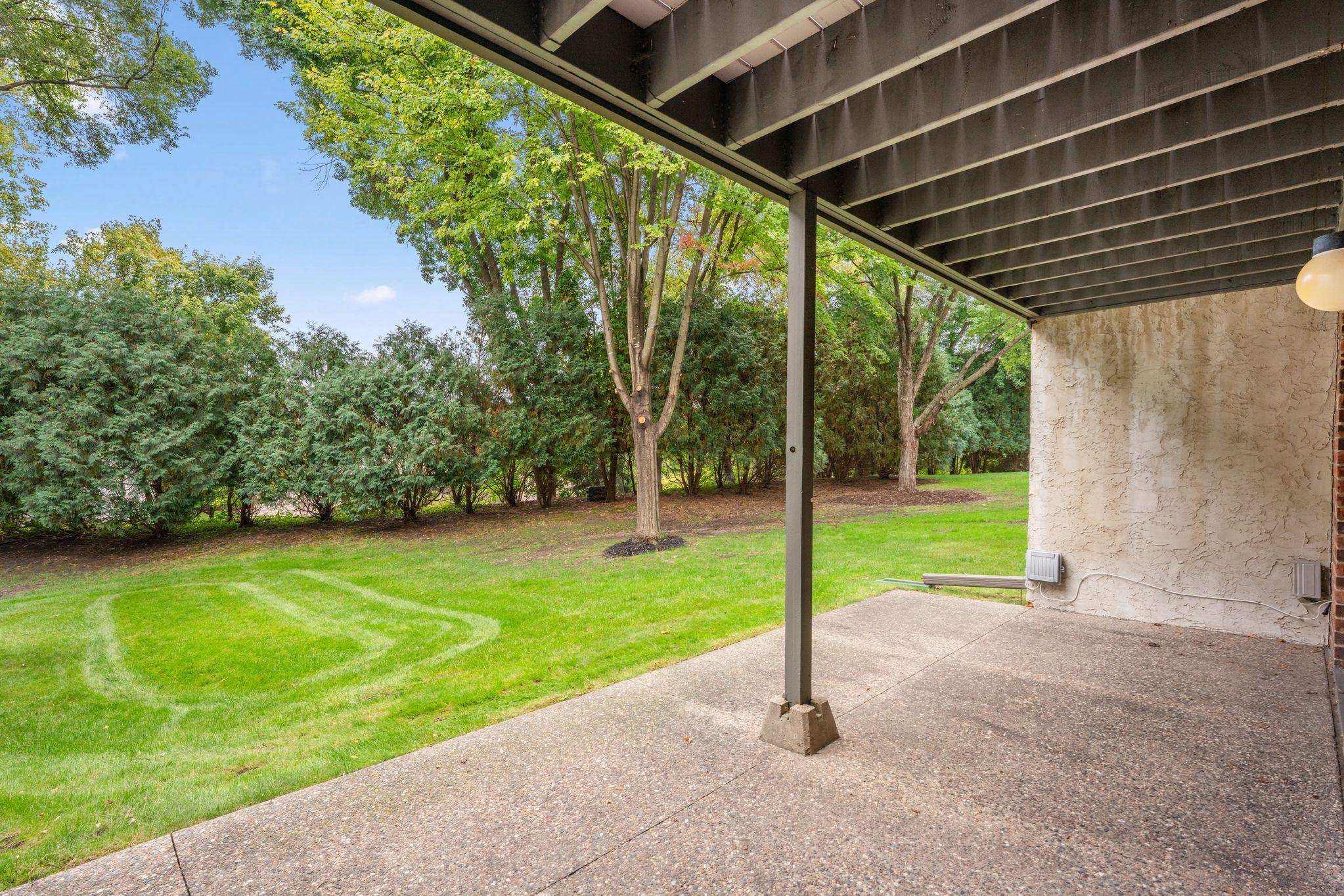 View of Residential at 6121 Blake Ridge Road, Edina MN 55436, Edina (20 of 30) - Mike Wilen | Minnesota Team Real Estate