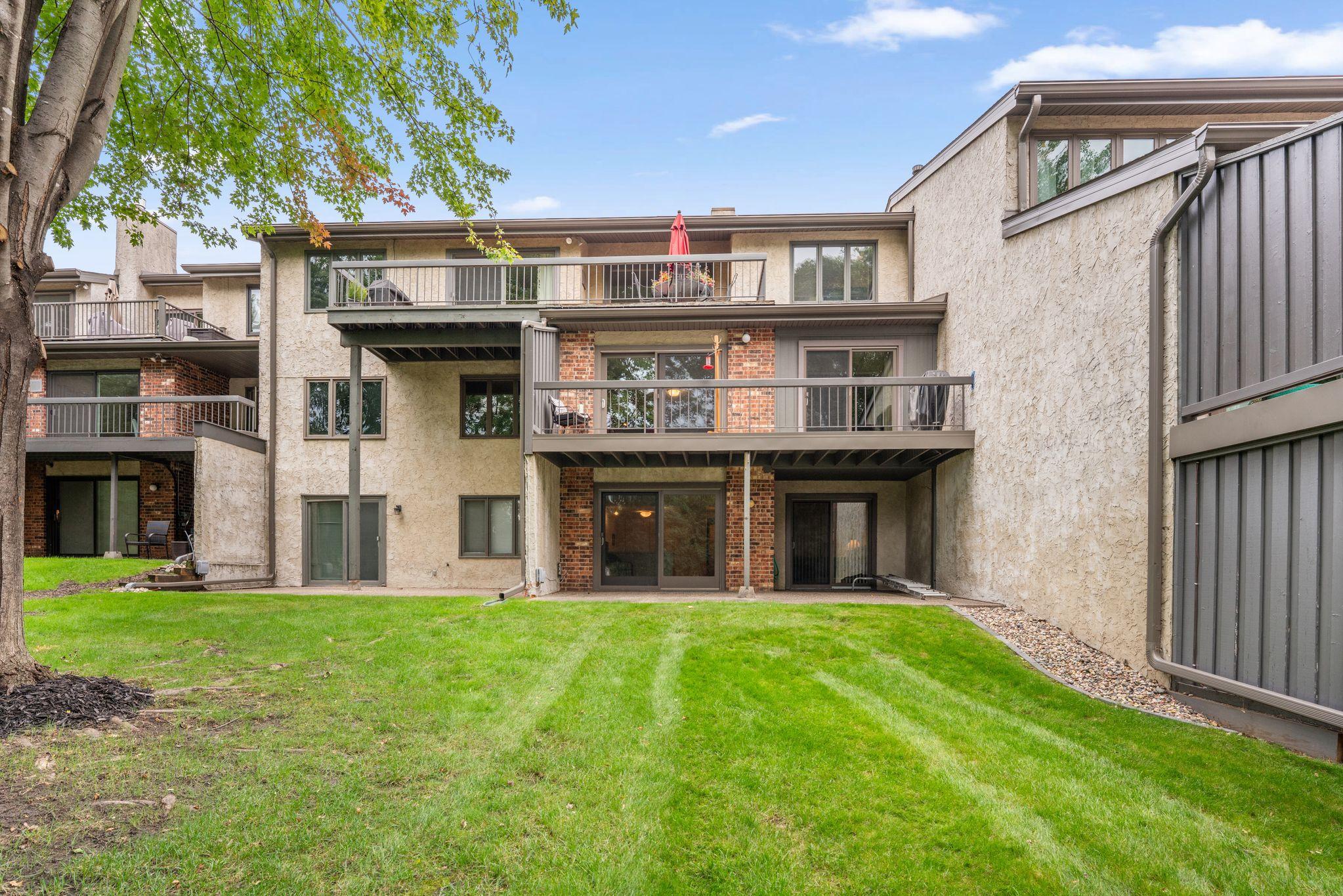 View of Residential at 6121 Blake Ridge Road, Edina MN 55436, Edina (21 of 30) - Mike Wilen | Minnesota Team Real Estate