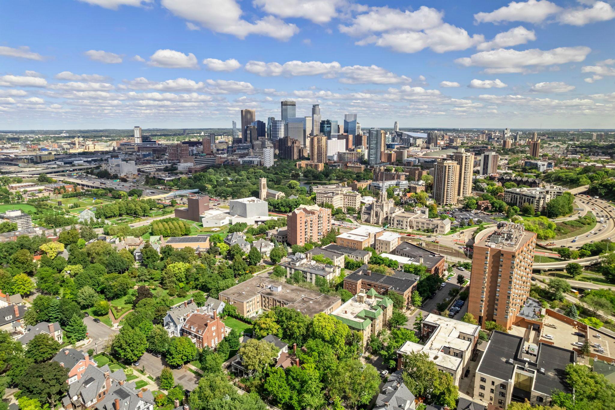 View of Residential at 821 Douglas Avenue #204, Minneapolis MN 55403, Minneapolis (19 of 20) - Mike Wilen | Minnesota Team Real Estate