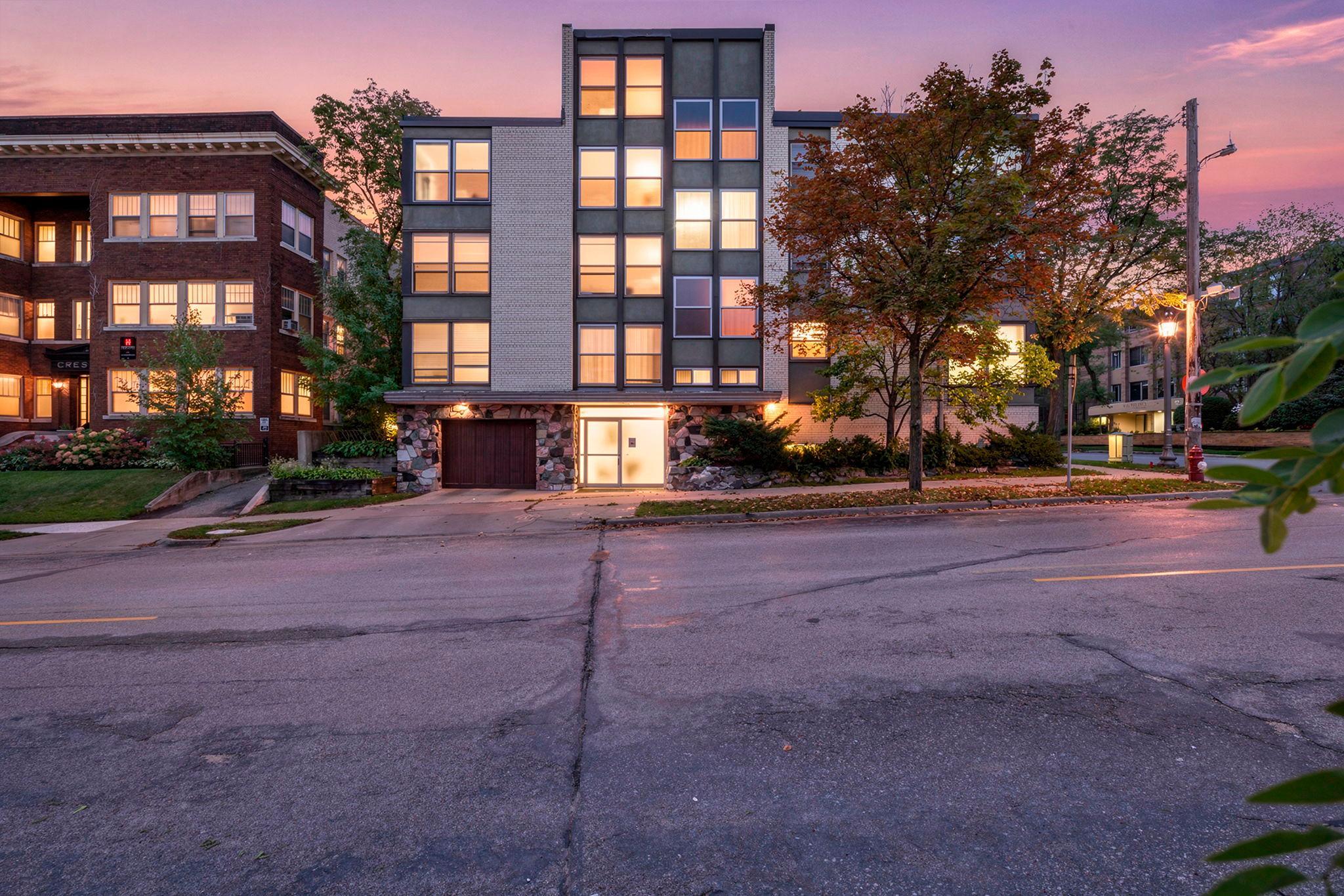 View of Residential at 821 Douglas Avenue #204, Minneapolis MN 55403, Minneapolis (20 of 20) - Mike Wilen | Minnesota Team Real Estate