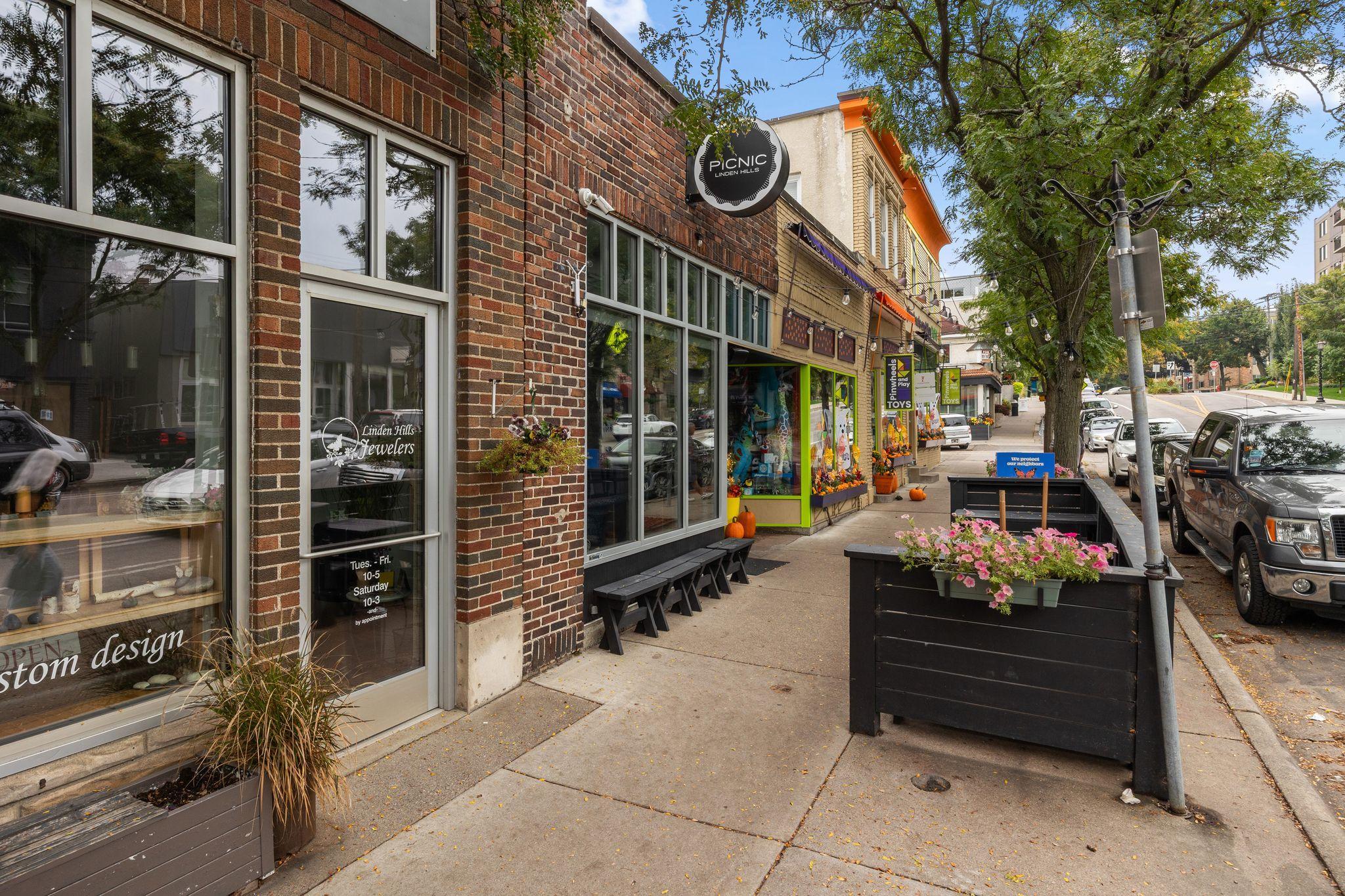 View of Residential at 2800 44th Street #201, Minneapolis MN 55410, Minneapolis (26 of 29) - Mike Wilen | Minnesota Team Real Estate