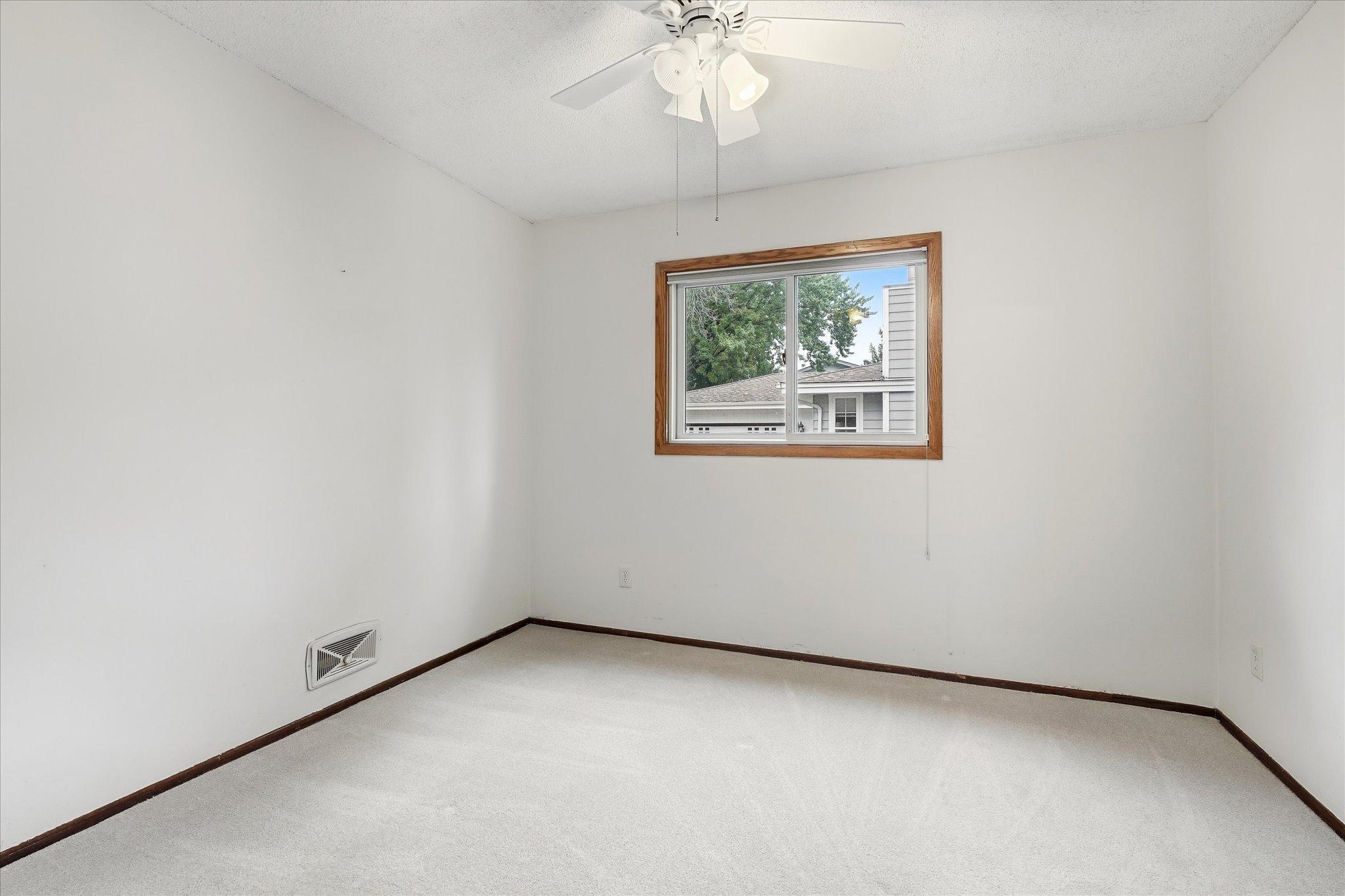 View of Residential at 20480 Idalia Avenue, Lakeville MN 55044, Lakeville (12 of 24) - Mike Wilen | Minnesota Team Real Estate