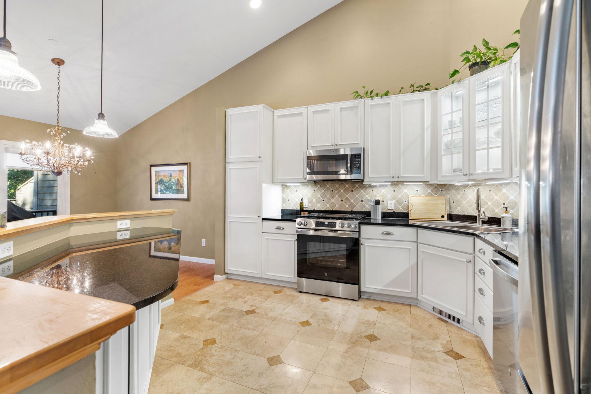 View of Residential at 5428 Rowland Park Road, Minnetonka MN 55343, Minnetonka (6 of 20) - Mike Wilen | Minnesota Team Real Estate