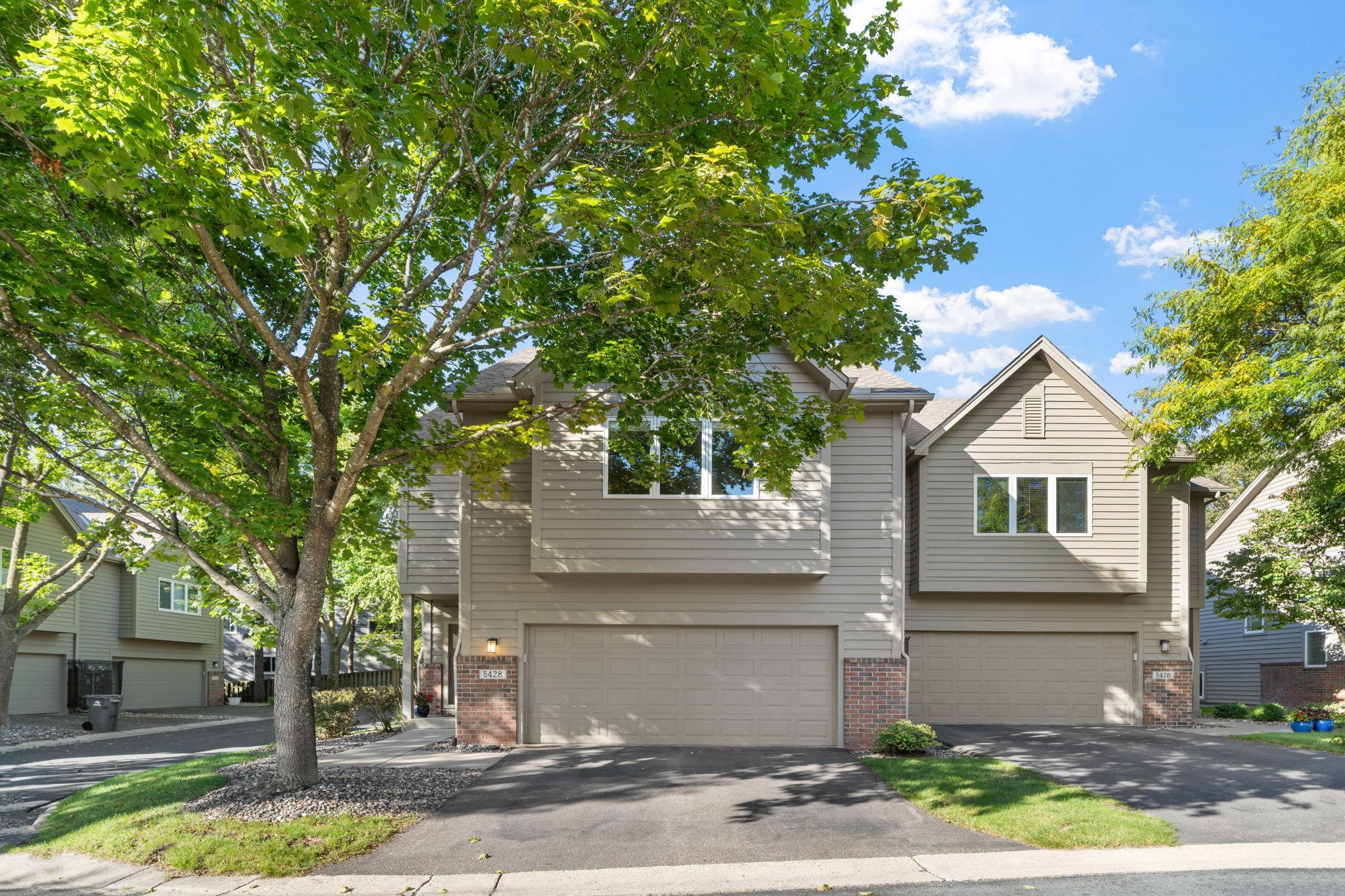 View of (TH) Side x Side at 5428 Rowland Park Road, Minnetonka - Mike Wilen | Minnesota Team Real Estate