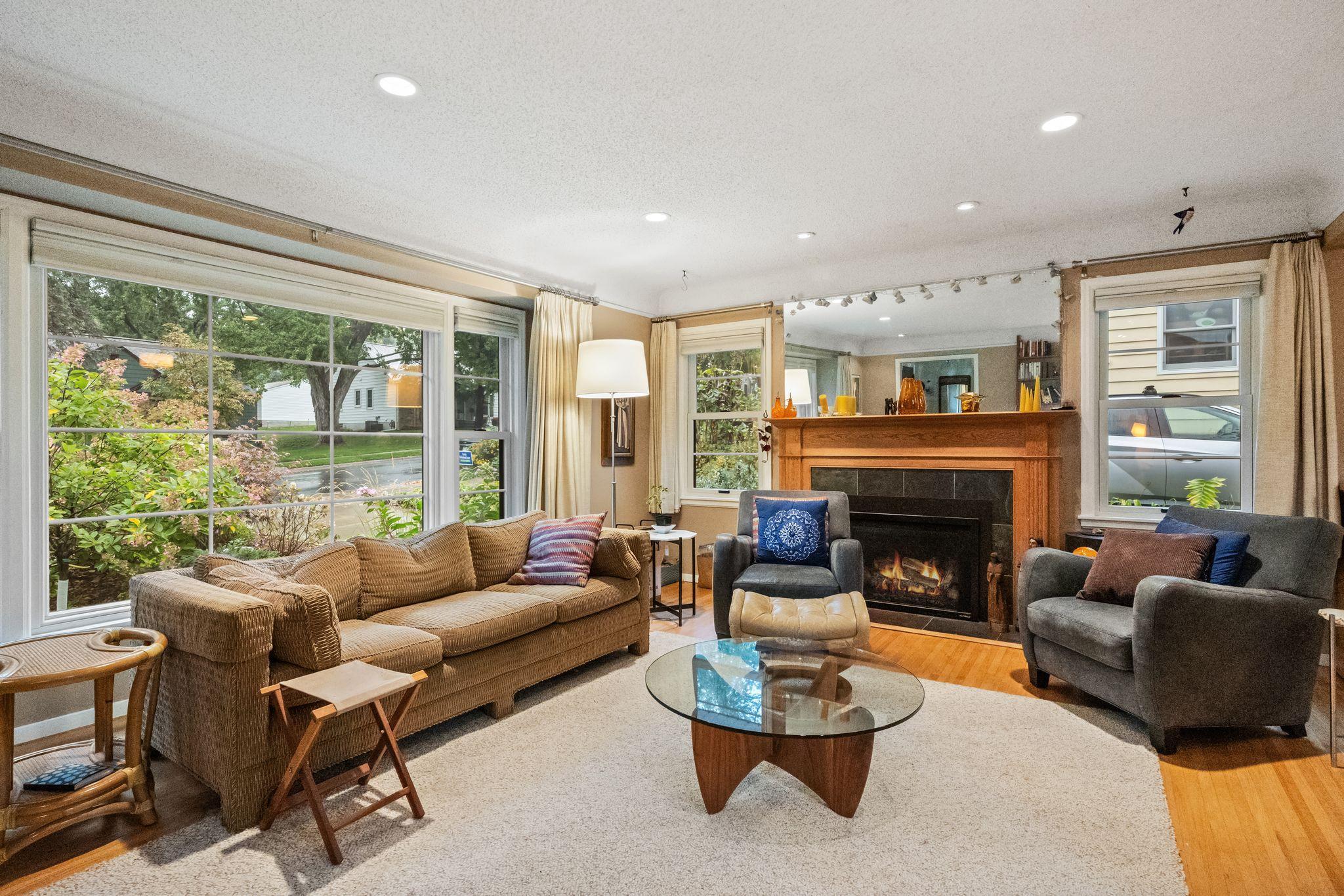 View of Residential at 40 Upton Avenue, Minneapolis MN 55405, Minneapolis (3 of 30) - Mike Wilen | Minnesota Team Real Estate