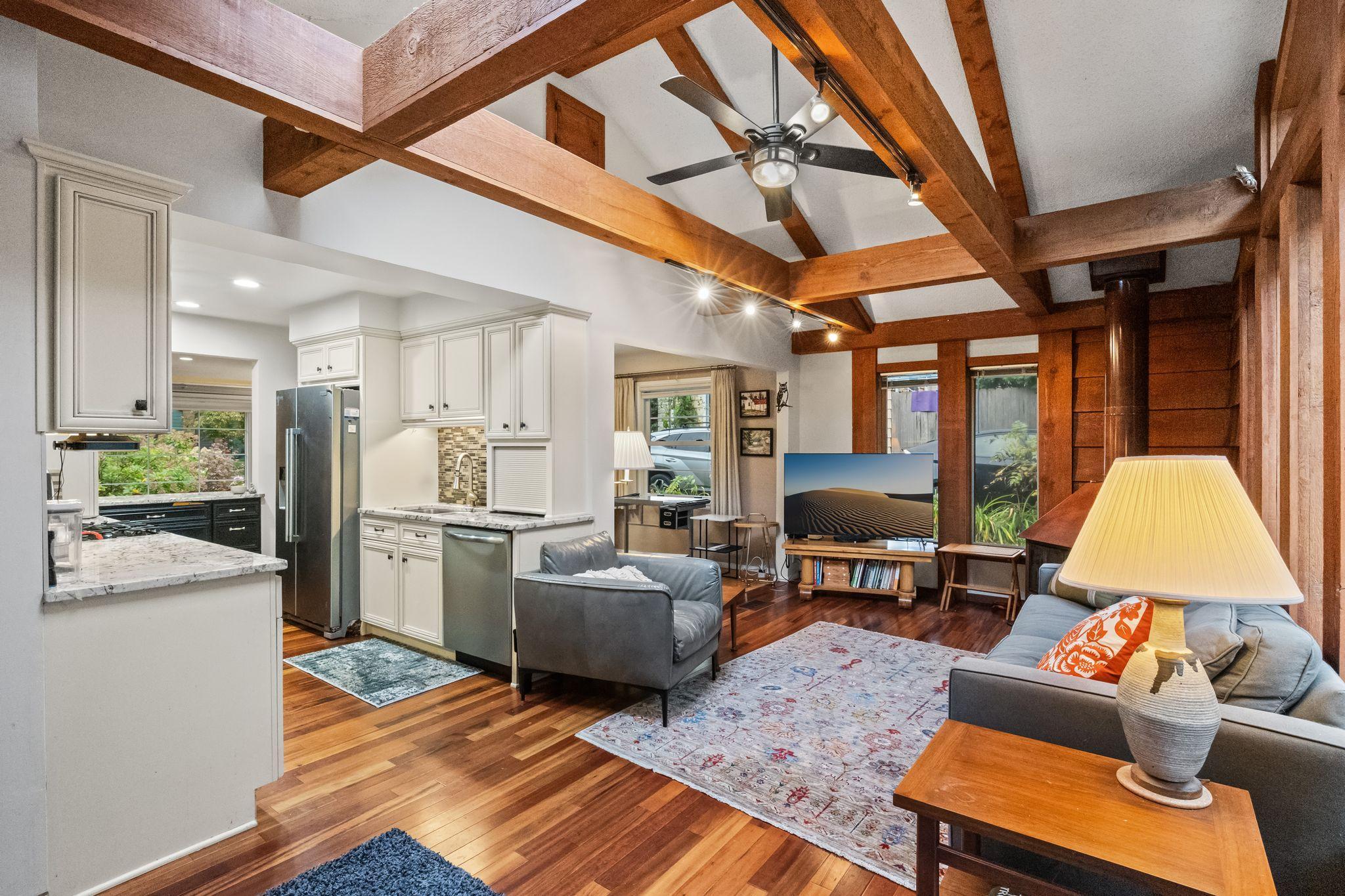 View of Residential at 40 Upton Avenue, Minneapolis MN 55405, Minneapolis (11 of 30) - Mike Wilen | Minnesota Team Real Estate