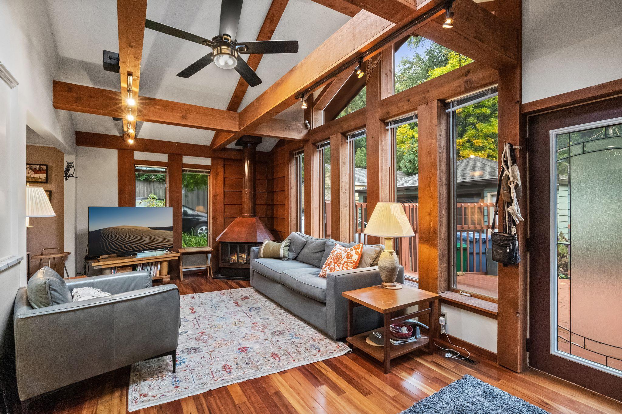 View of Residential at 40 Upton Avenue, Minneapolis MN 55405, Minneapolis (10 of 30) - Mike Wilen | Minnesota Team Real Estate