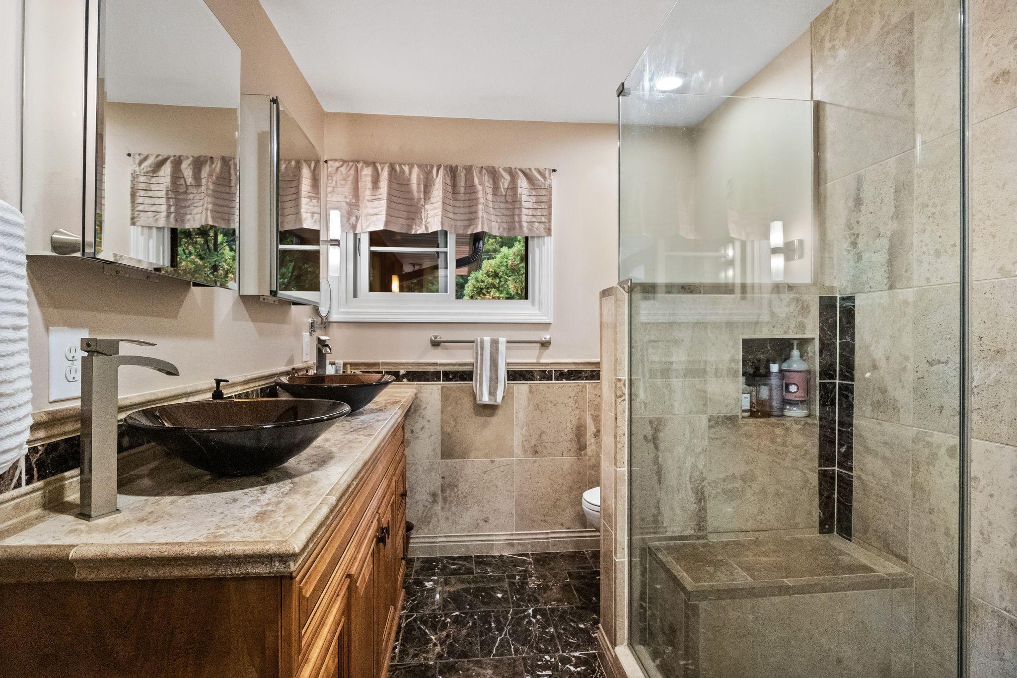 View of Residential at 40 Upton Avenue, Minneapolis MN 55405, Minneapolis (16 of 30) - Mike Wilen | Minnesota Team Real Estate