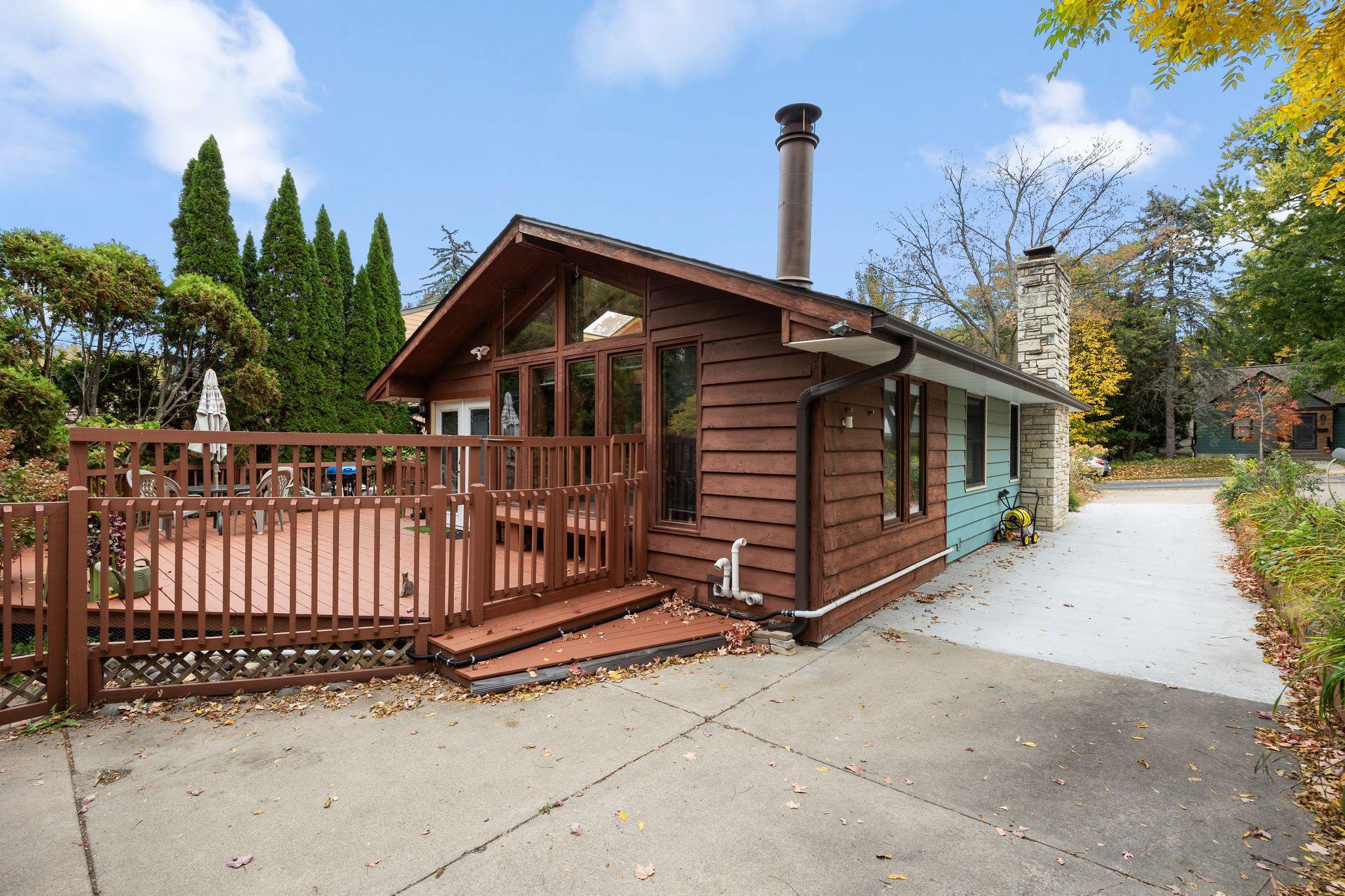 View of Residential at 40 Upton Avenue, Minneapolis MN 55405, Minneapolis (34 of 37) - Mike Wilen | Minnesota Team Real Estate