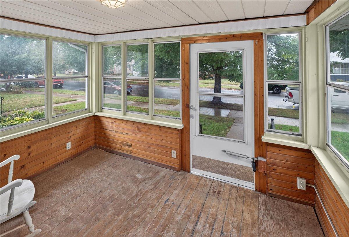 View of Residential at 317 6th Avenue, South Saint Paul MN 55075, South Saint Paul (6 of 26) - Mike Wilen | Minnesota Team Real Estate